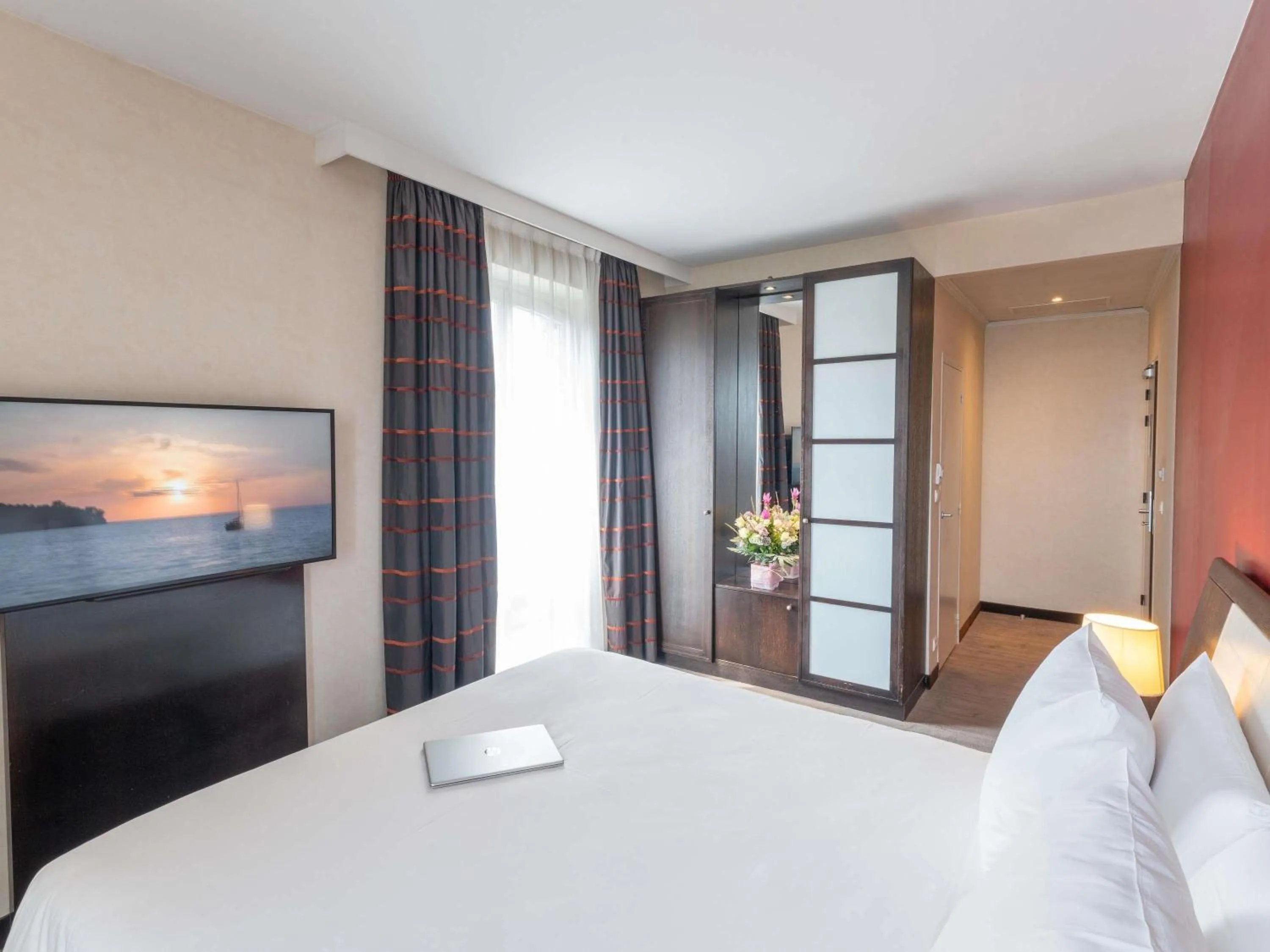 Bedroom, Bed in Mercure Le Mans Centre