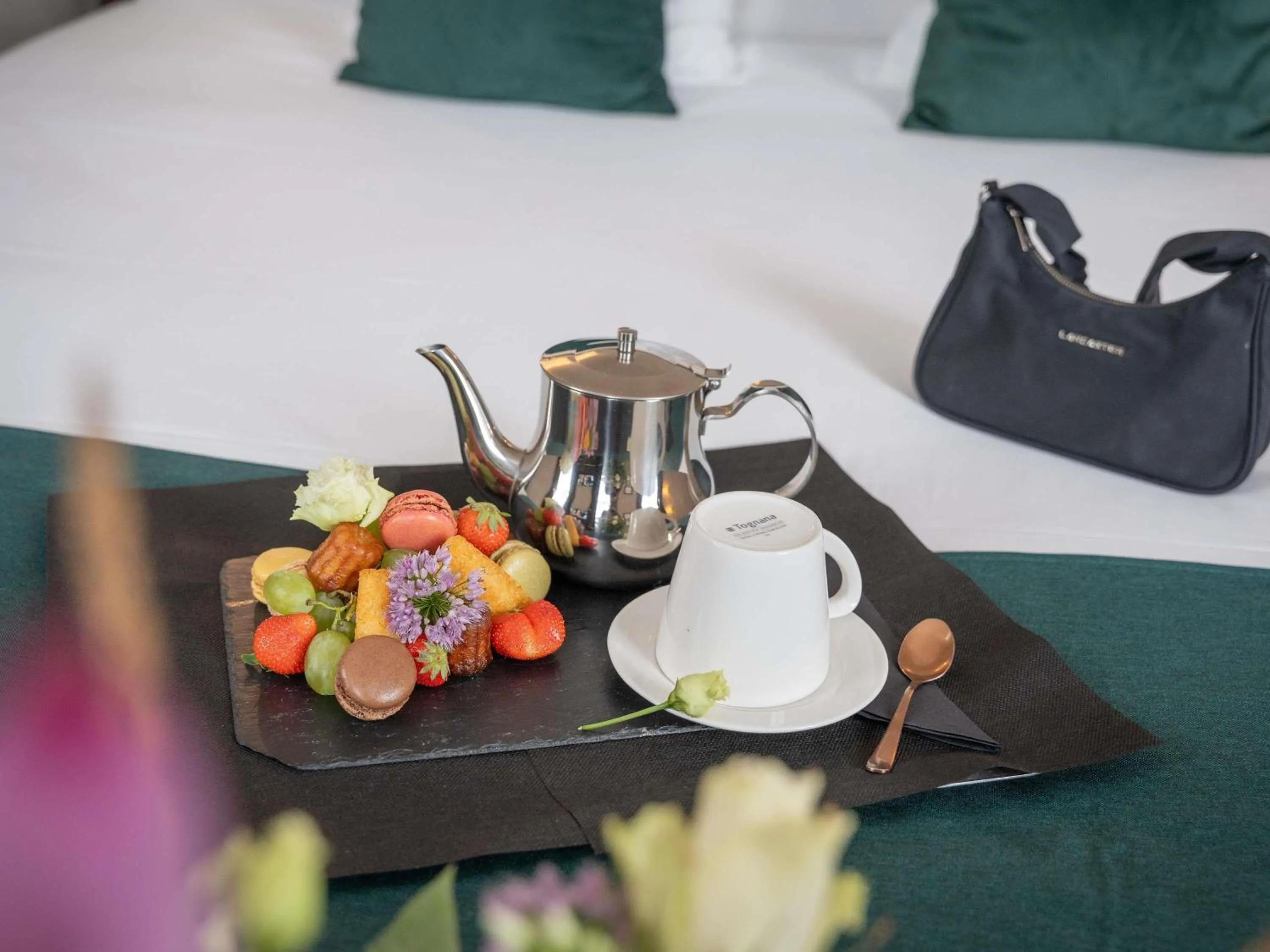 Bedroom in Mercure Le Mans Centre