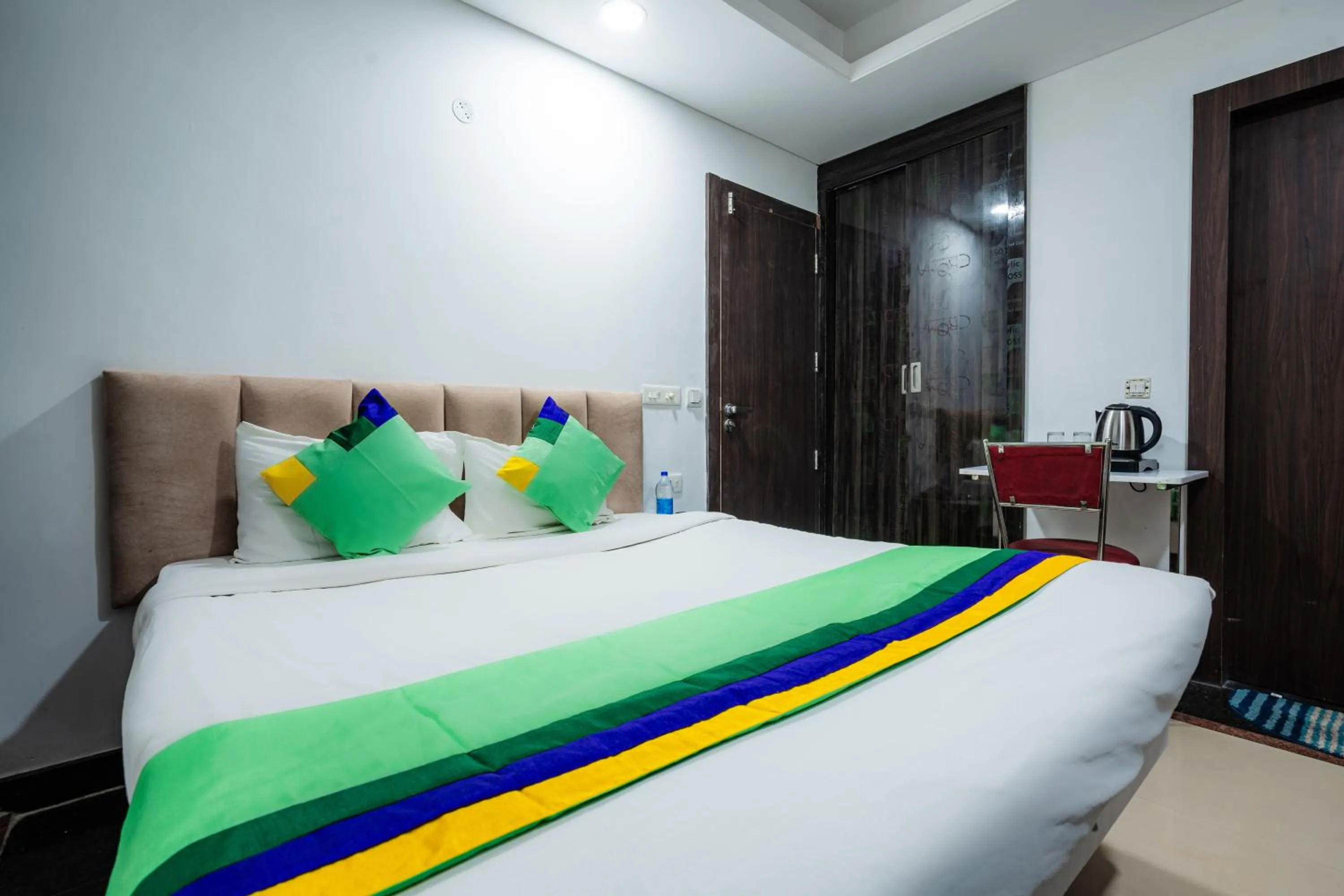 Bedroom, Bed in Treebo Silver Apartment