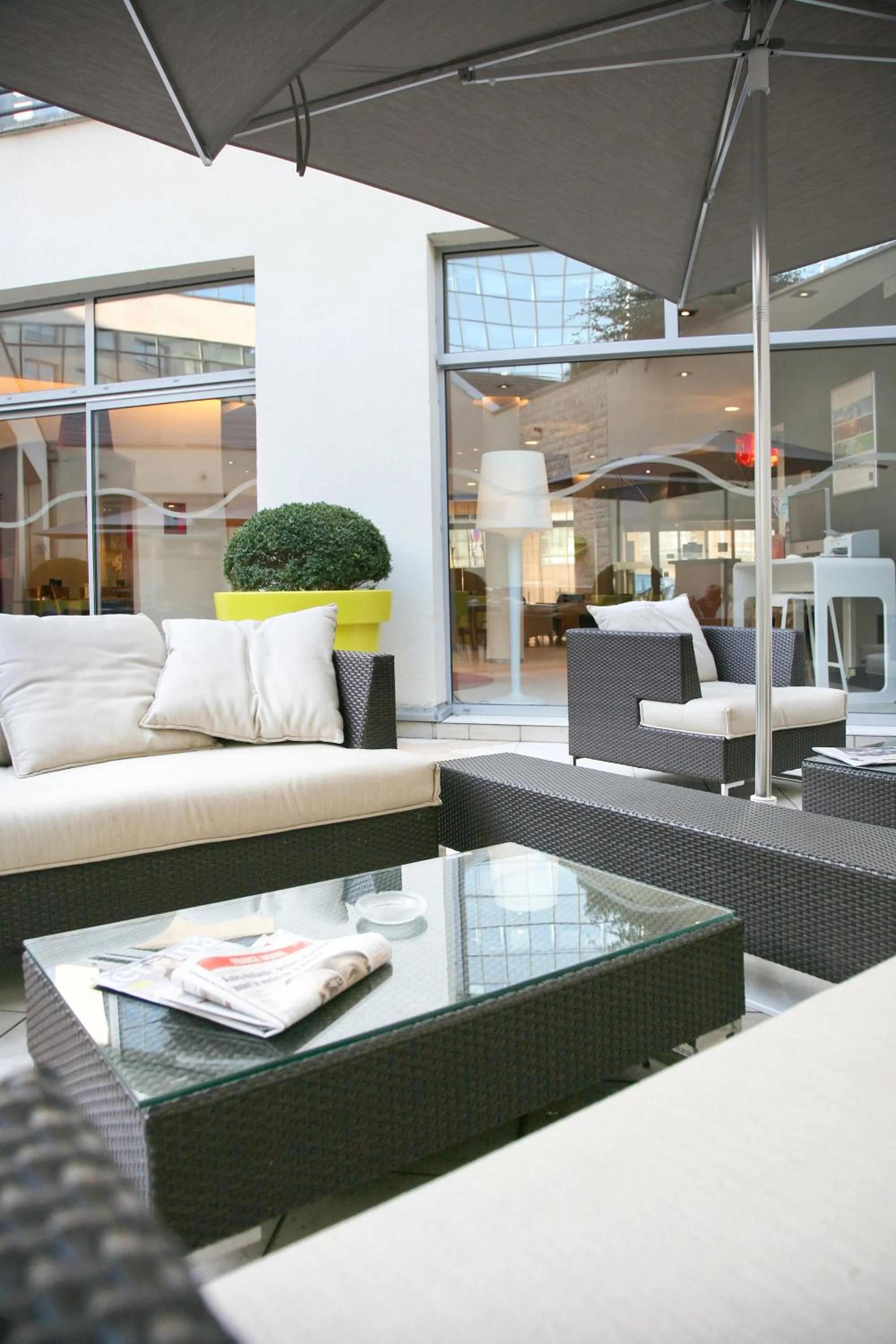 Lounge or bar in Novotel Lille Centre Gares