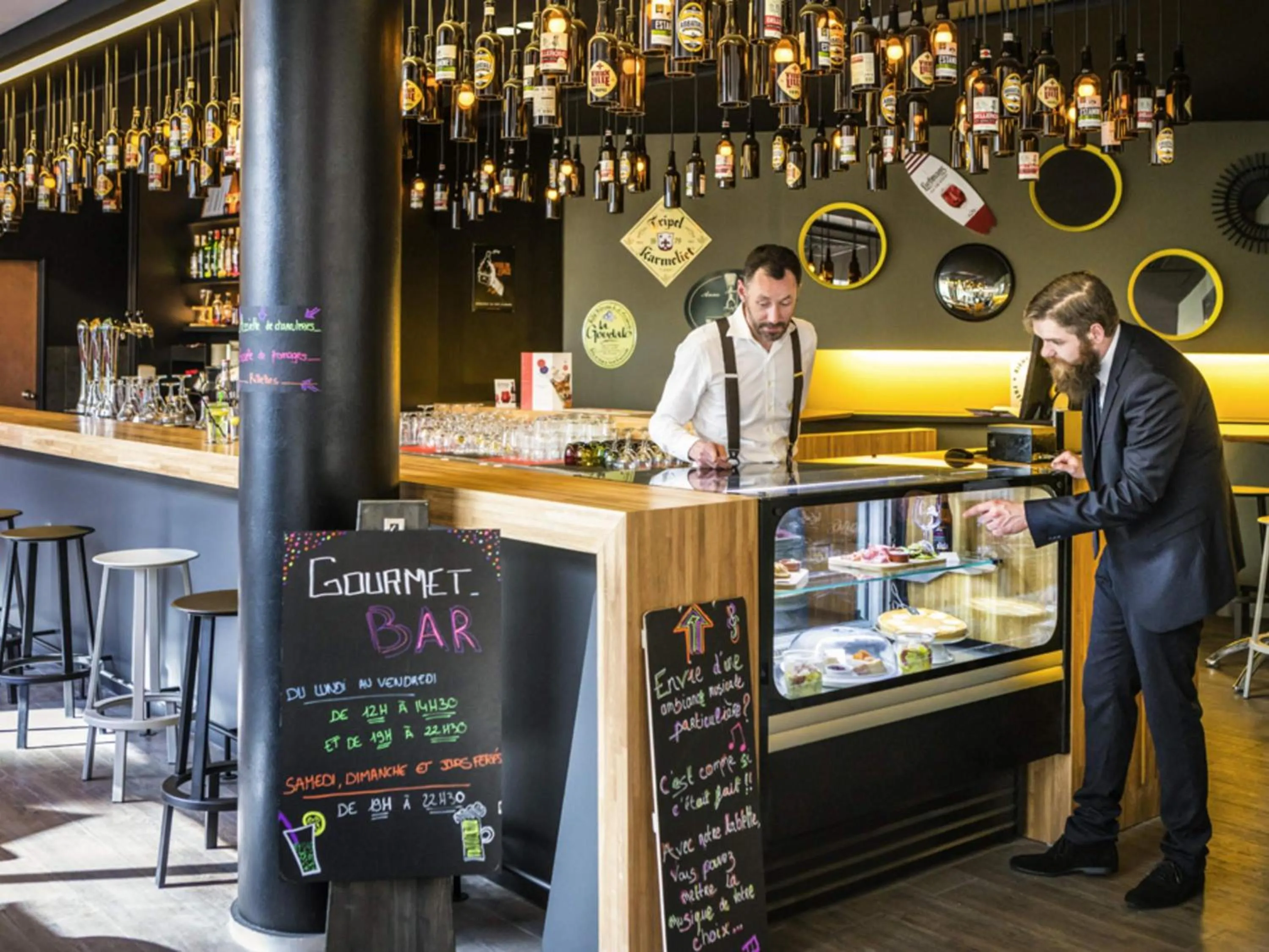 Lounge or bar in Novotel Lille Centre Gares