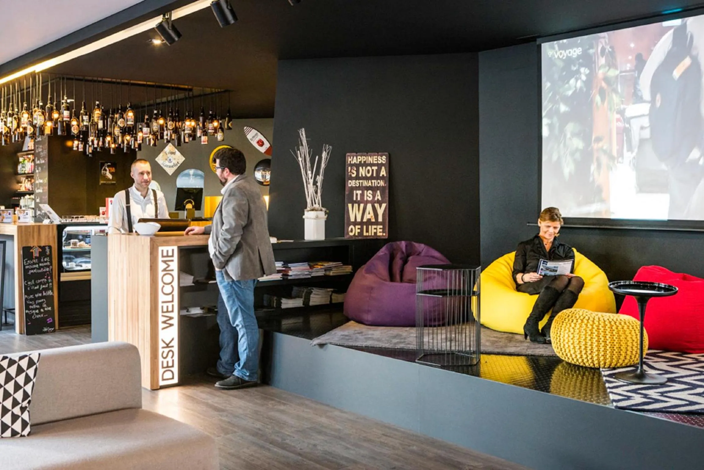 Lobby or reception in Novotel Lille Centre Gares