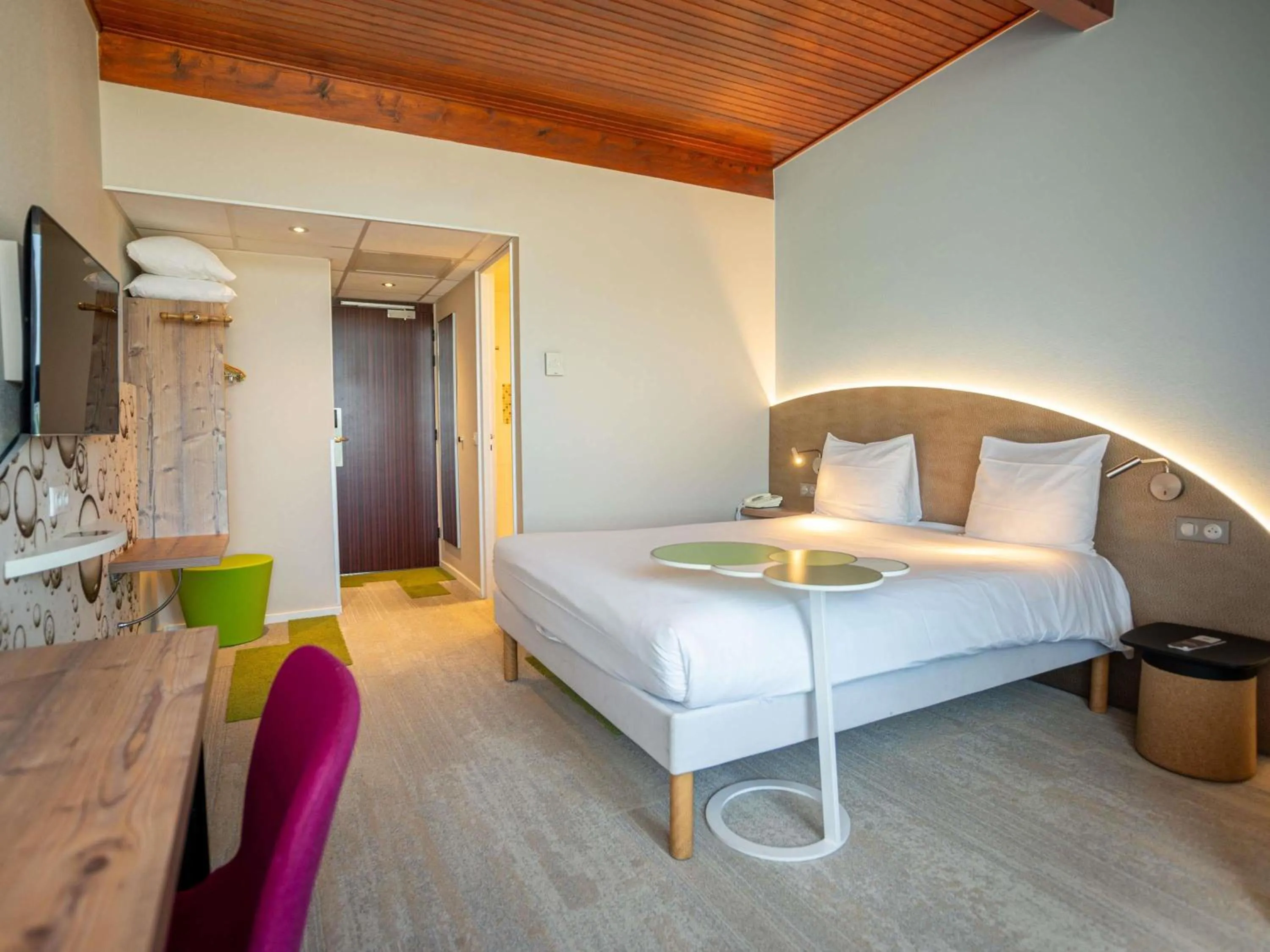 Bedroom, Bed in Ibis Styles Colmar Nord