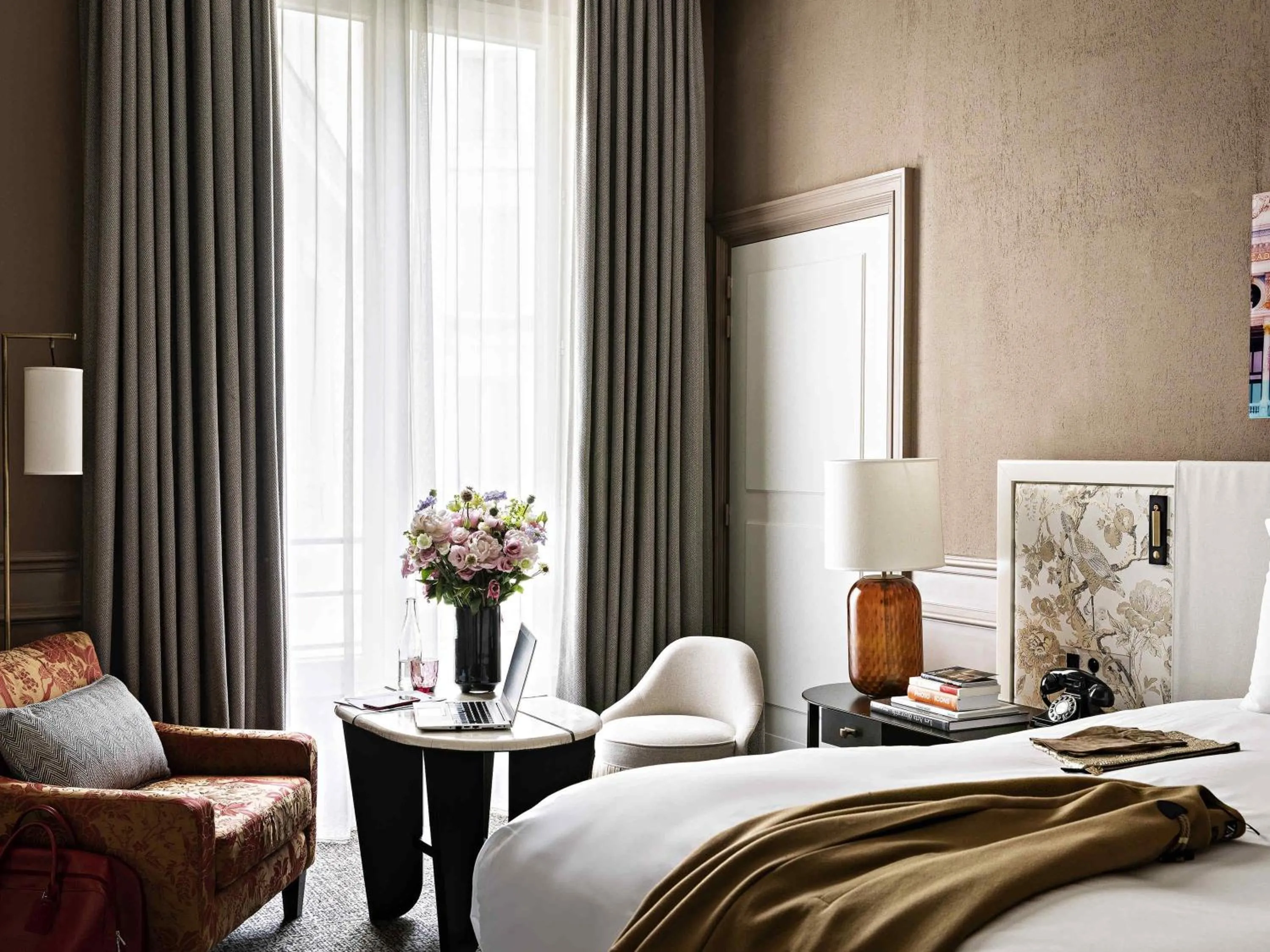 Bedroom, Bed in Sofitel Le Scribe Paris Opera