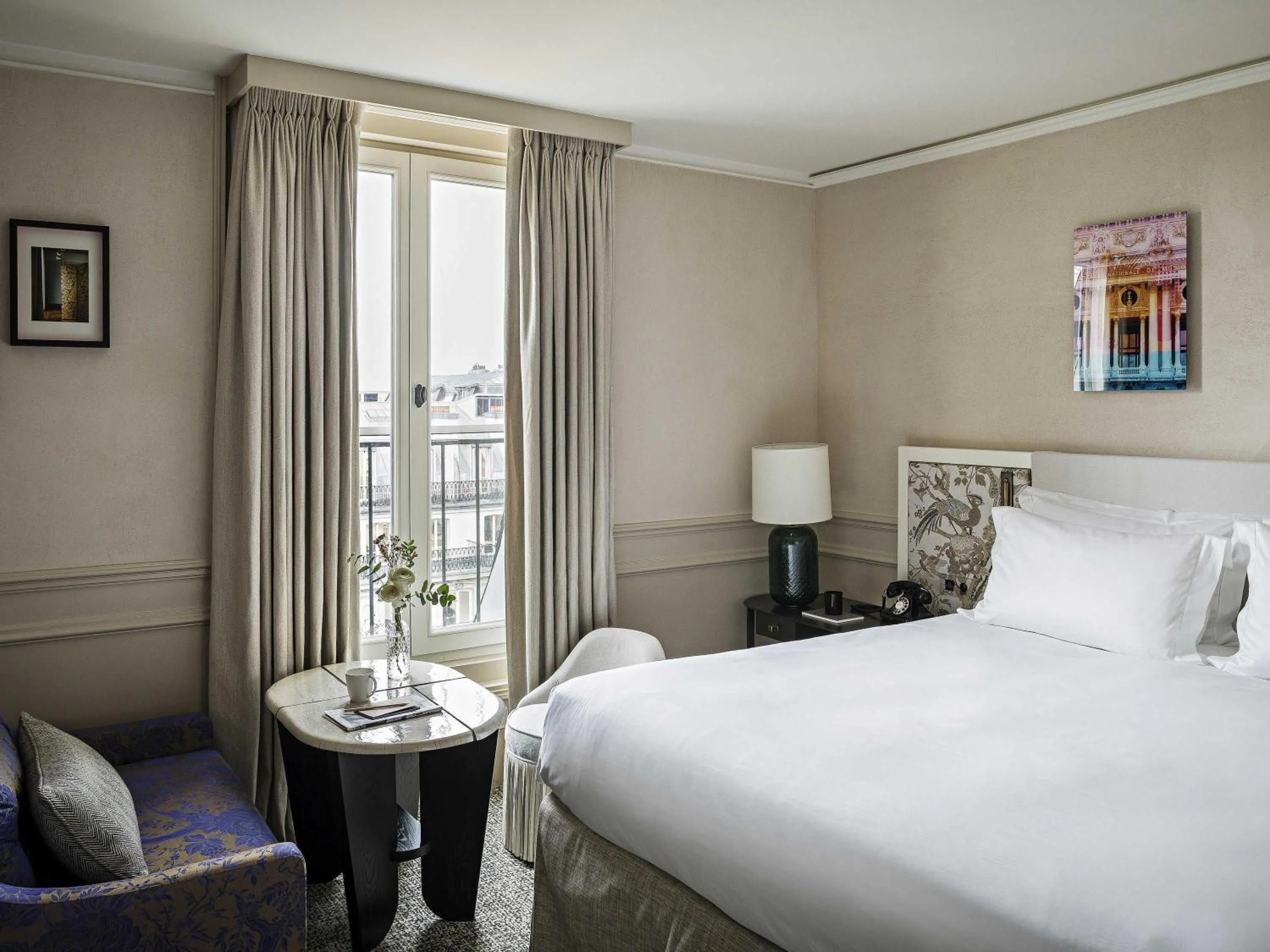 Bedroom, Bed in Sofitel Le Scribe Paris Opera