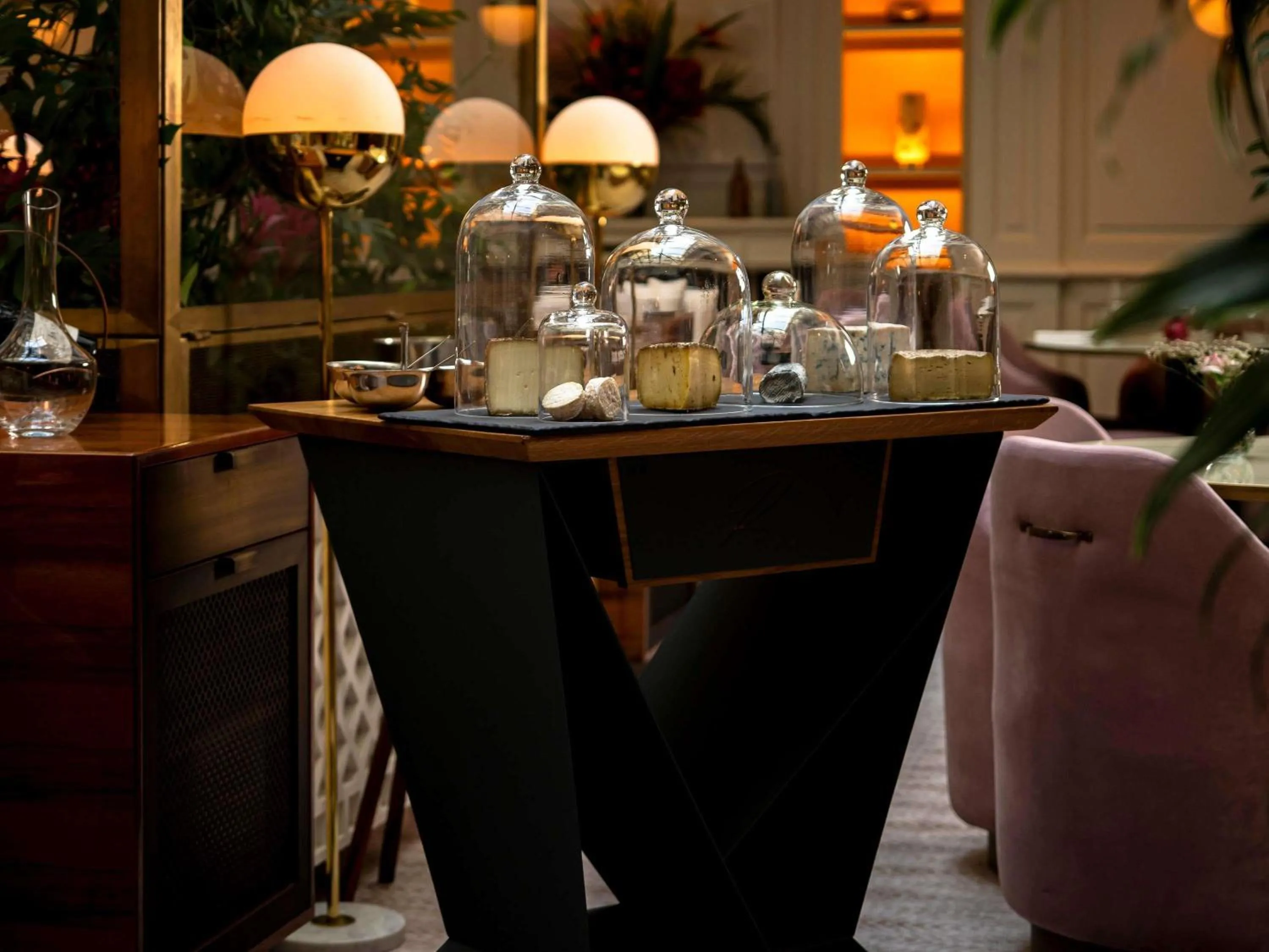 Restaurant/places to eat in Sofitel Le Scribe Paris Opera