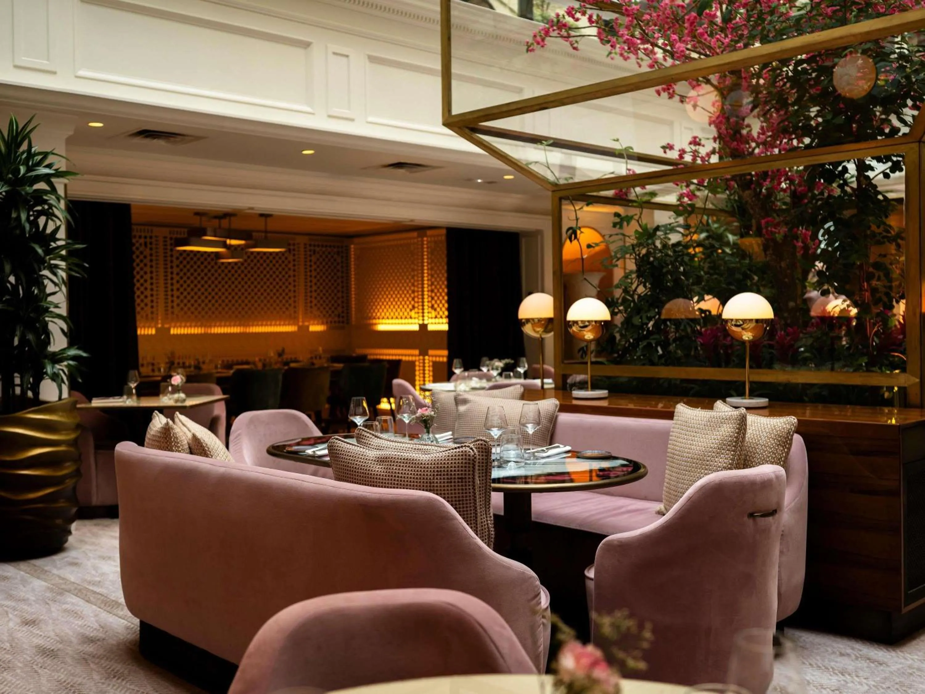 Restaurant/places to eat in Sofitel Le Scribe Paris Opera