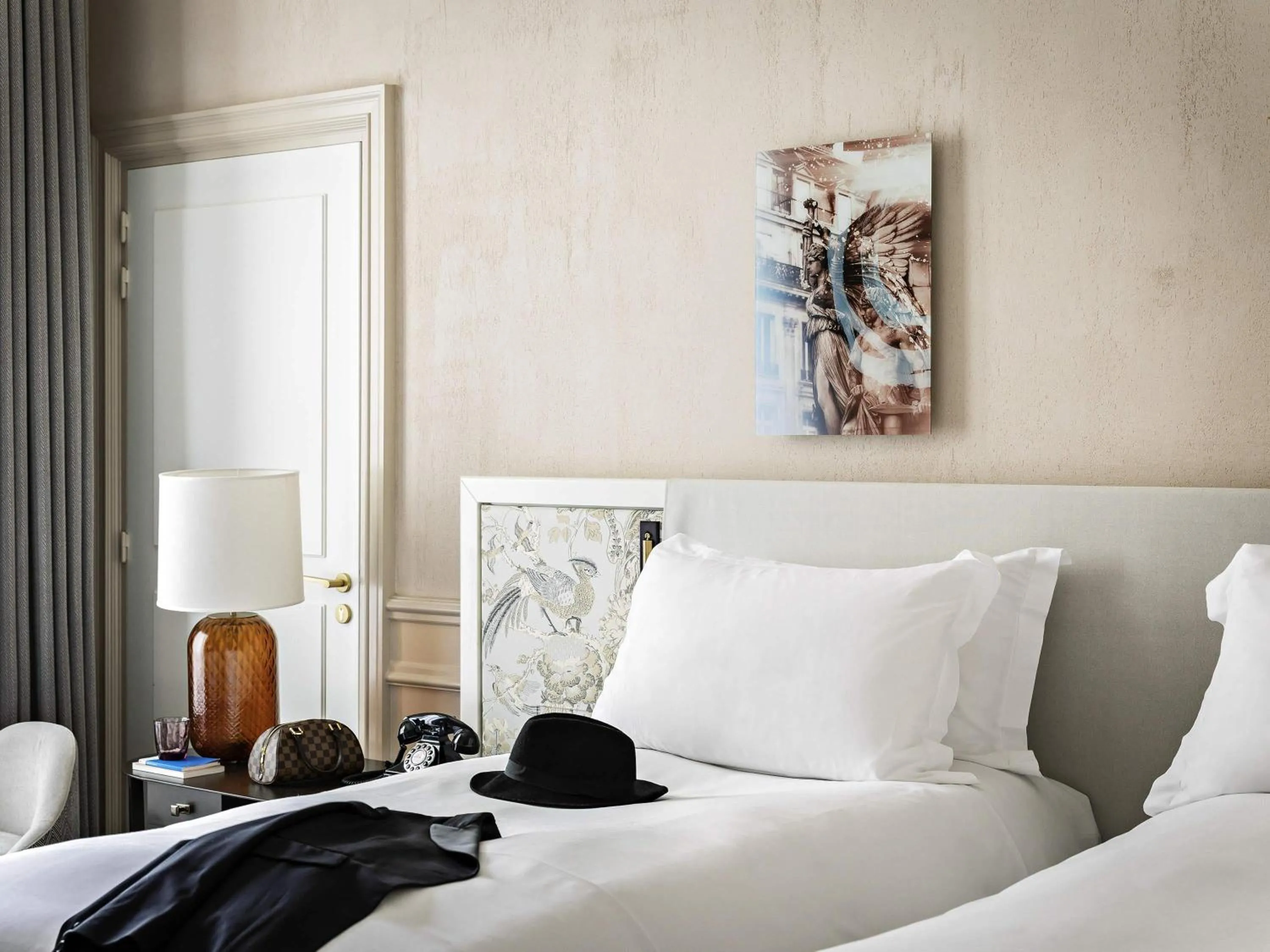 Bedroom, Bed in Sofitel Le Scribe Paris Opera