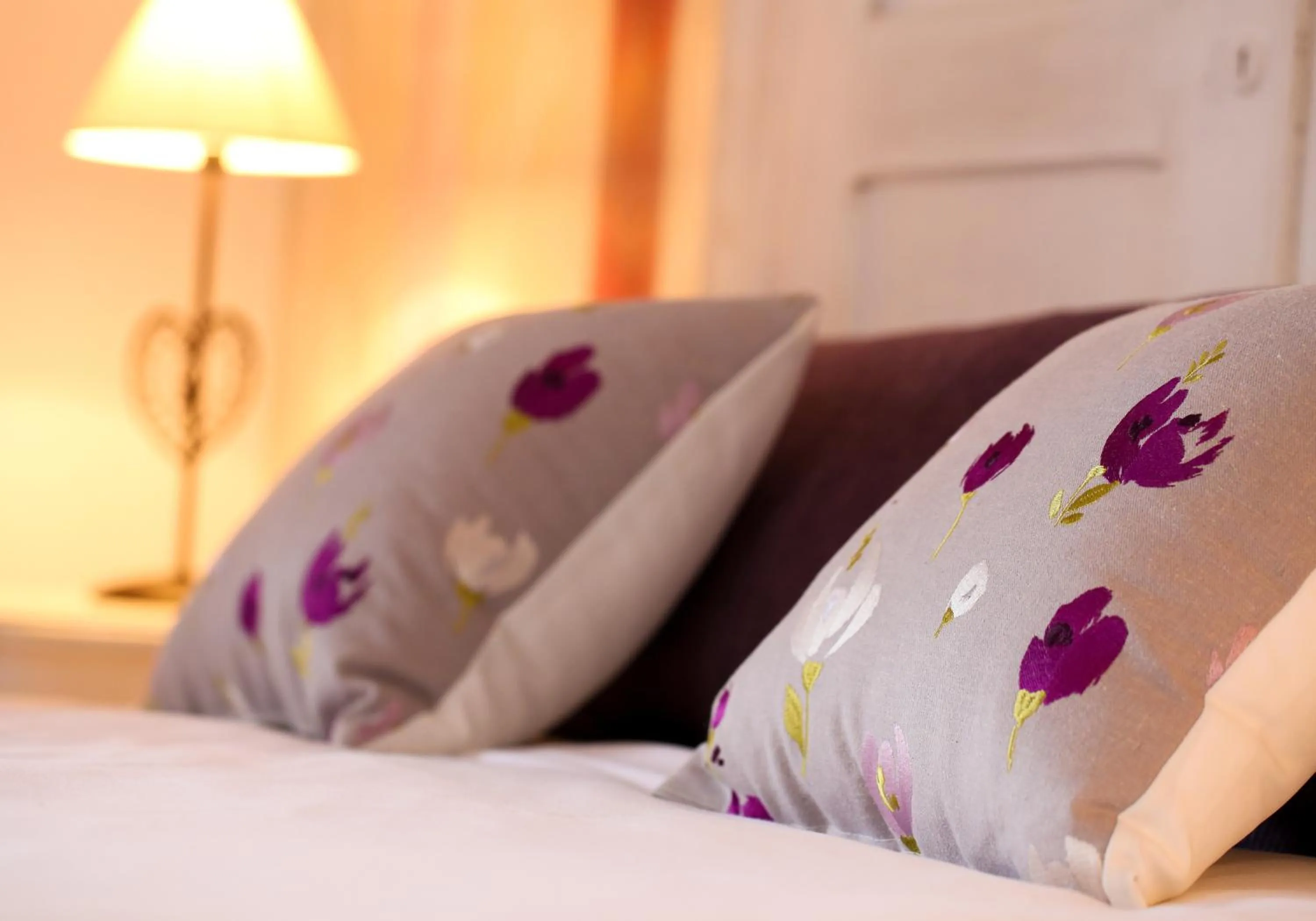 Bed in Hôtel Restaurant Verger des Châteaux, The Originals Relais, proche Sélestat