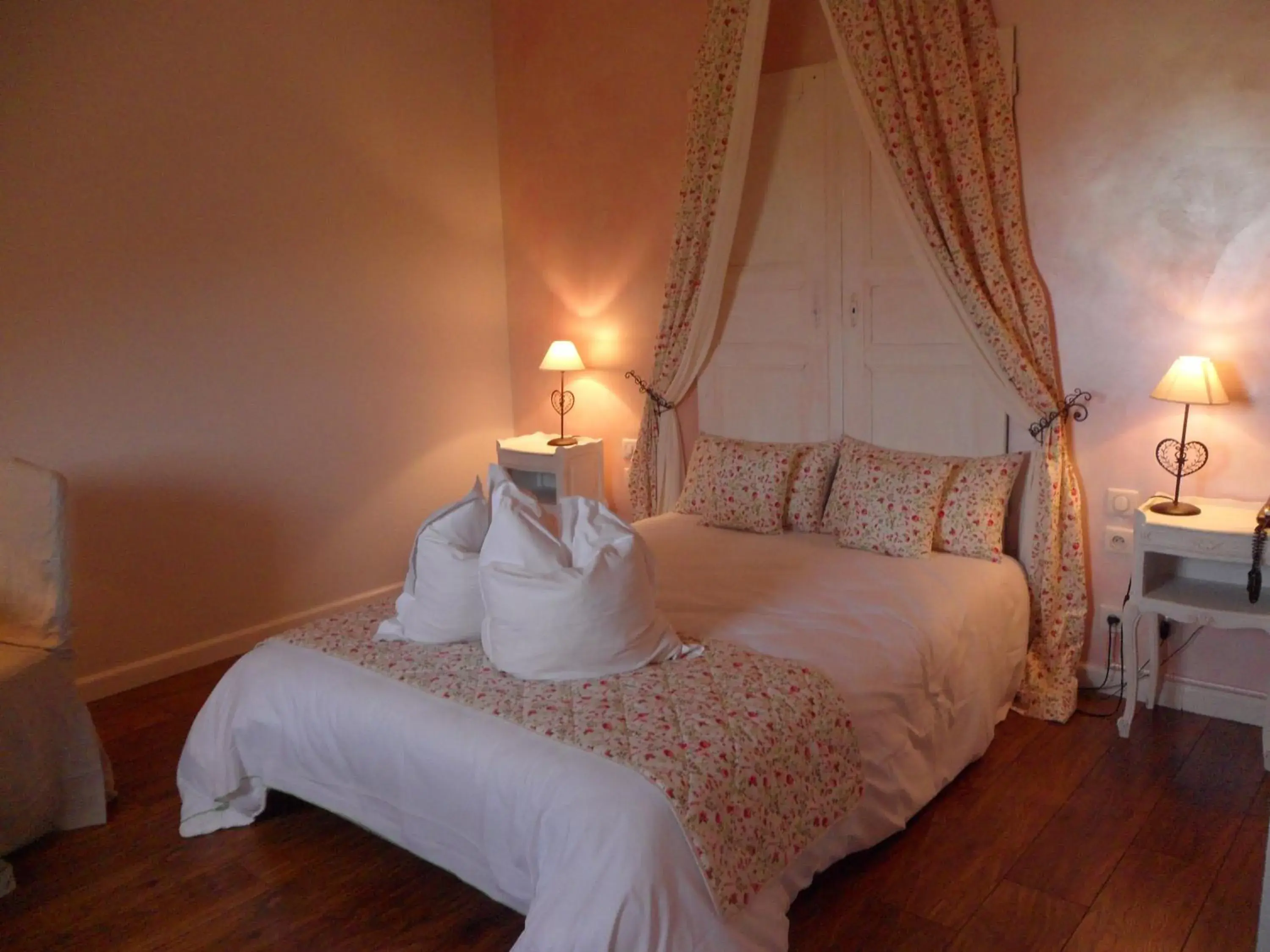 Famille 2 à 4 personnes vue vignes in Hôtel Restaurant Verger des Châteaux, The Originals Relais, proche Sélestat Famille 2 à 4 personnes vue vignes in Hôtel Restaurant Verger des Châteaux, The Originals Relais, proche Sélestat