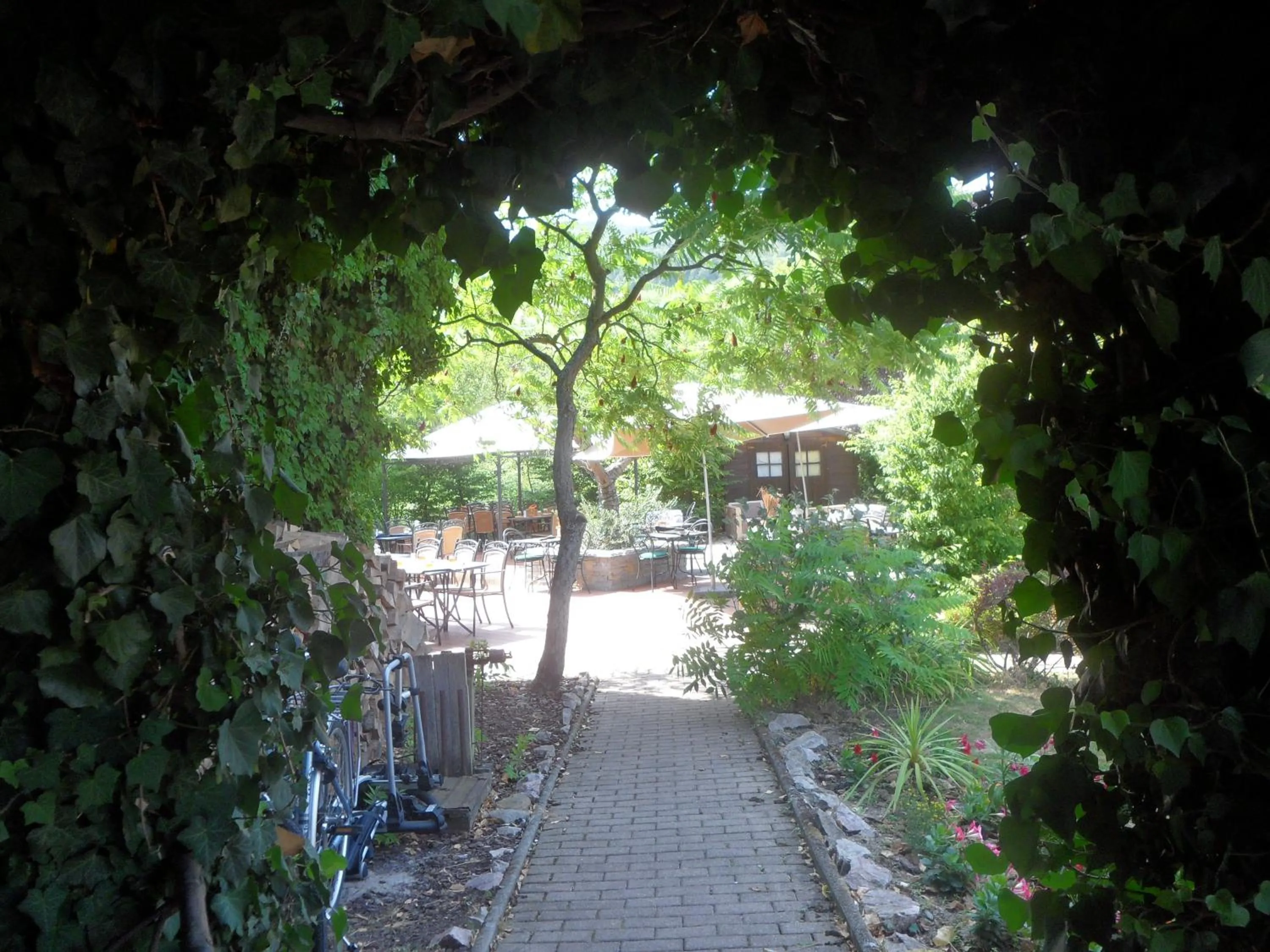 Garden in Hôtel Restaurant Verger des Châteaux, The Originals Relais, proche Sélestat