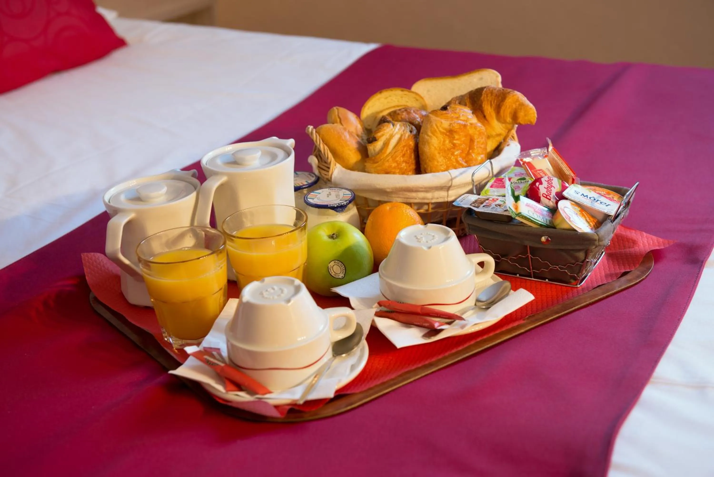 Continental breakfast in Hotel The Originals Bernay Acropole