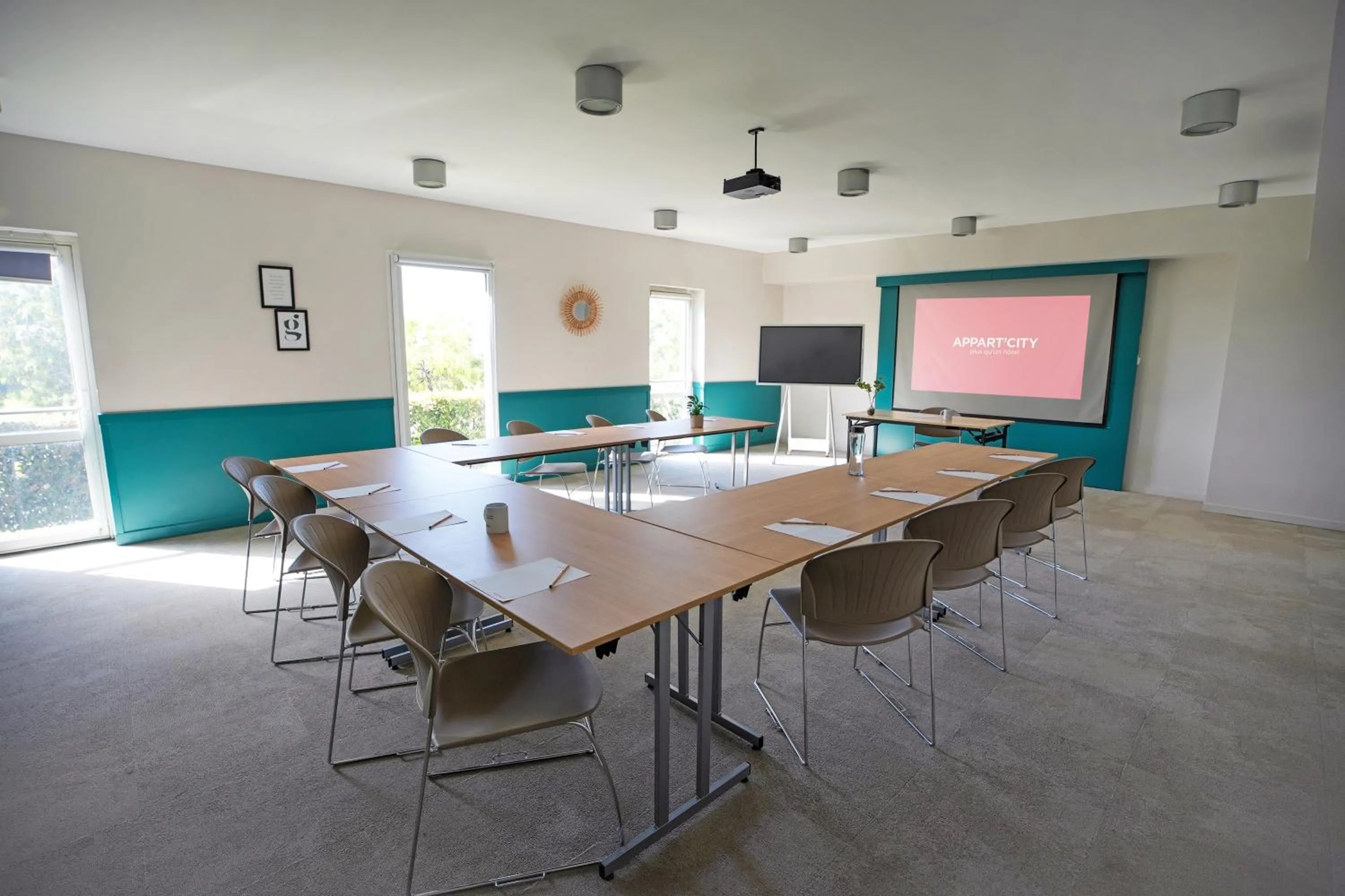 Meeting/conference room in Appart’City Confort Montpellier Ovalie I