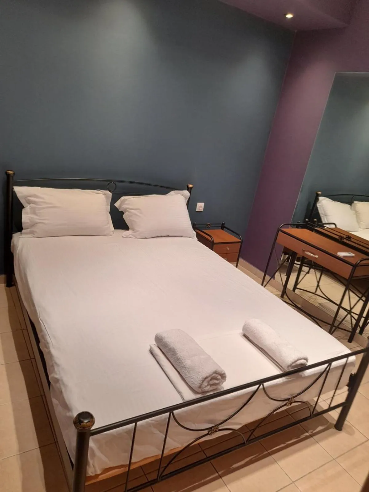 Bedroom in Day in Athens