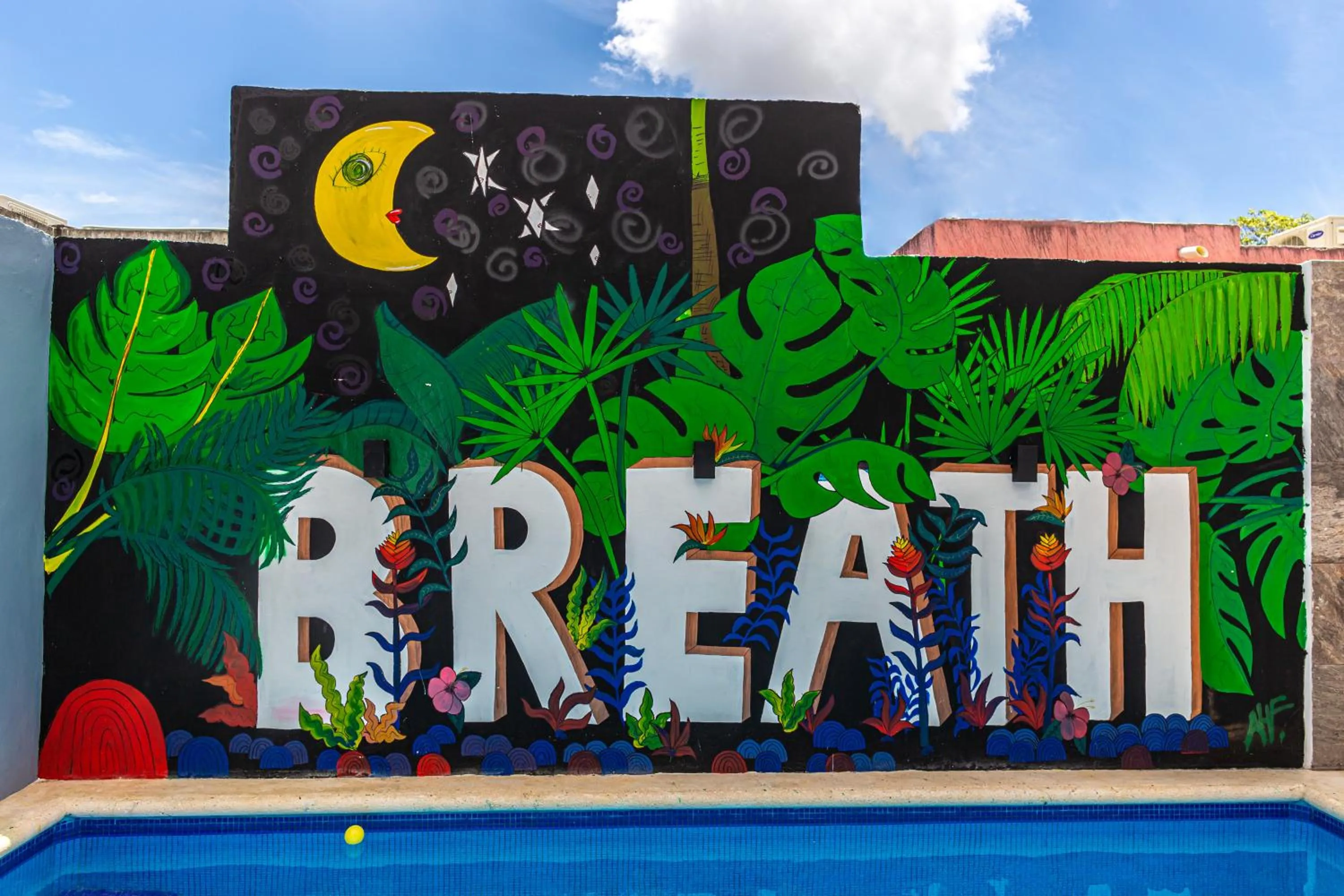 Pool view in Santa Fe Studios And Suites