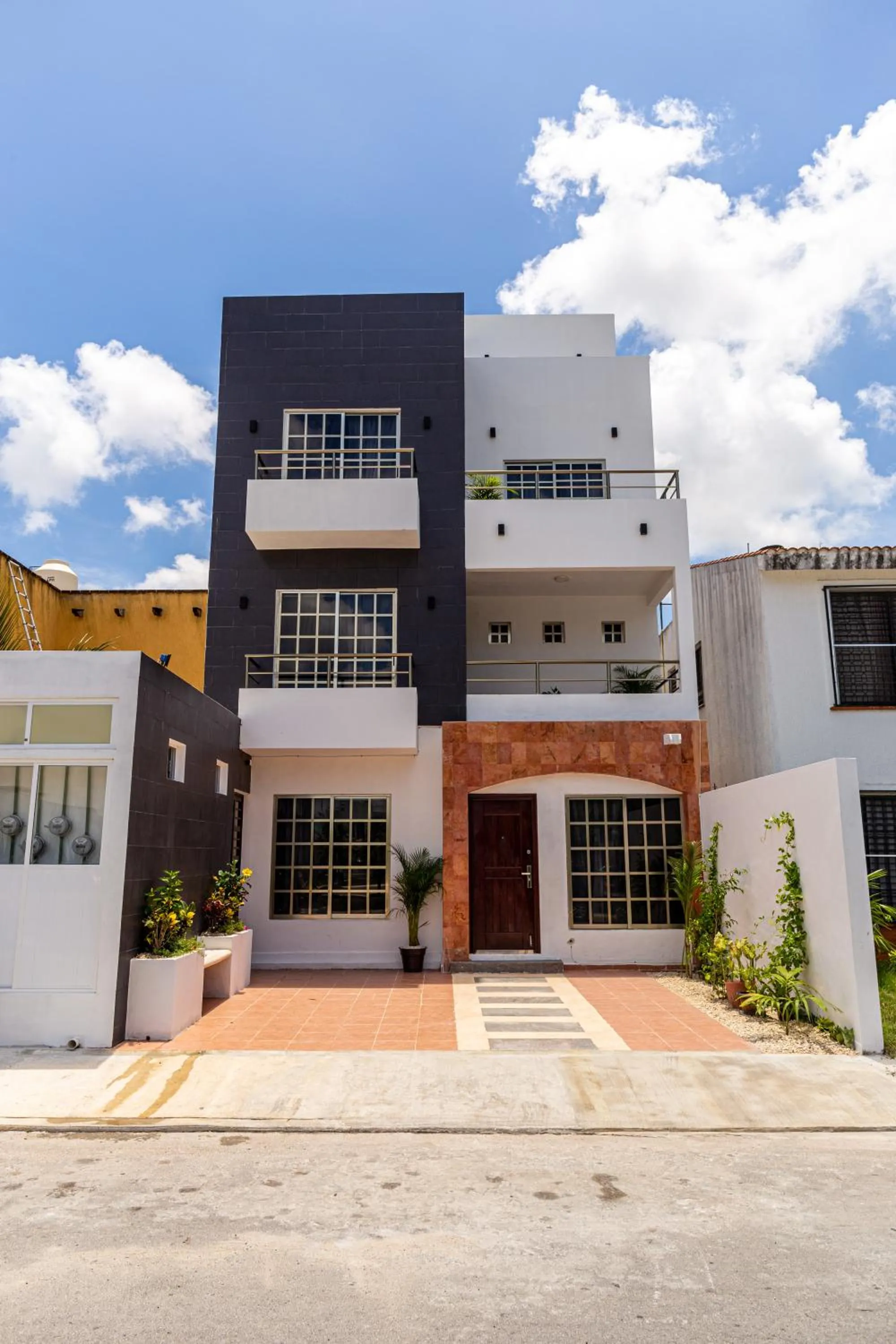 Santa Fe Studios And Suites