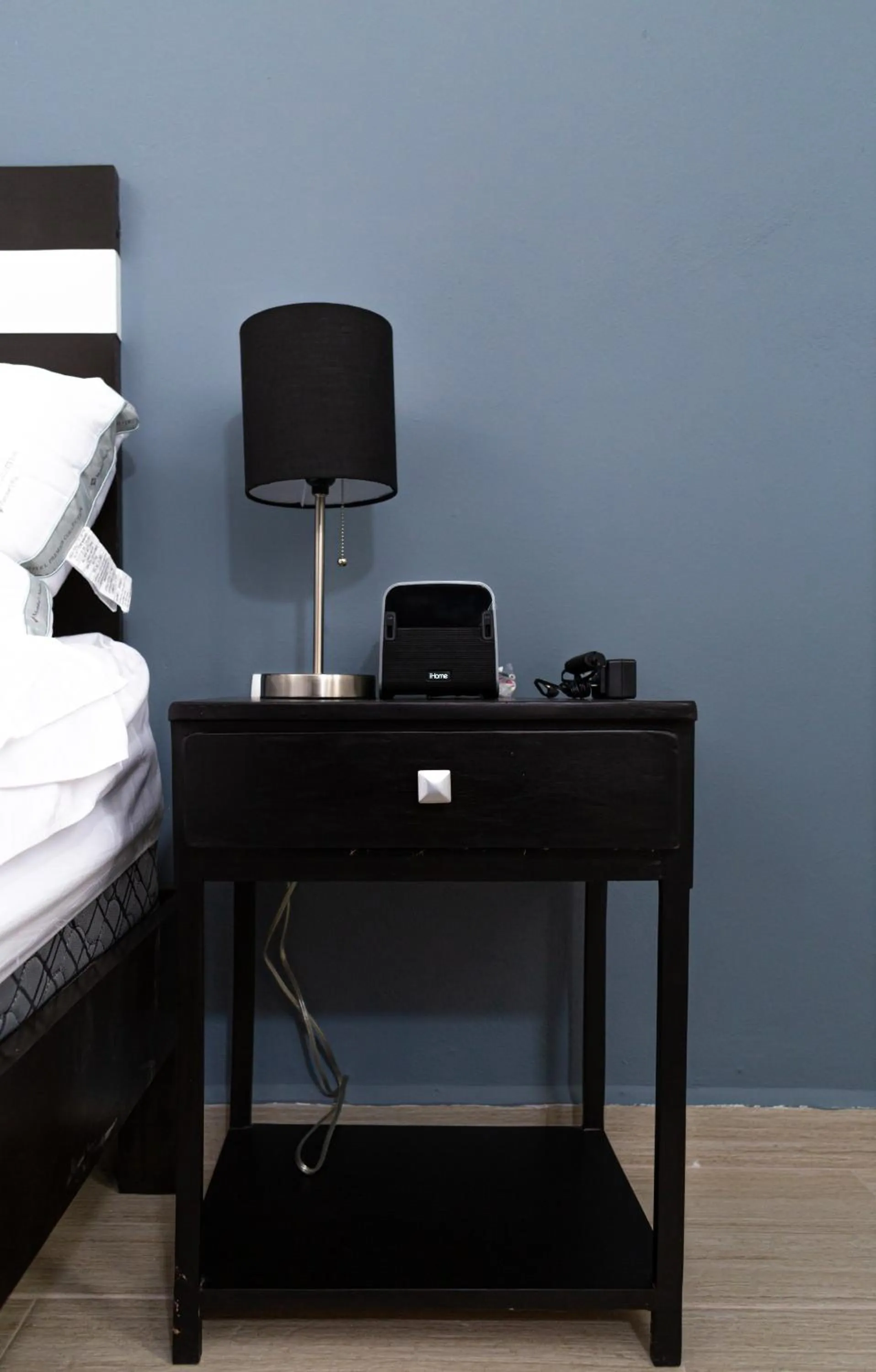 Bed in Santa Fe Studios And Suites