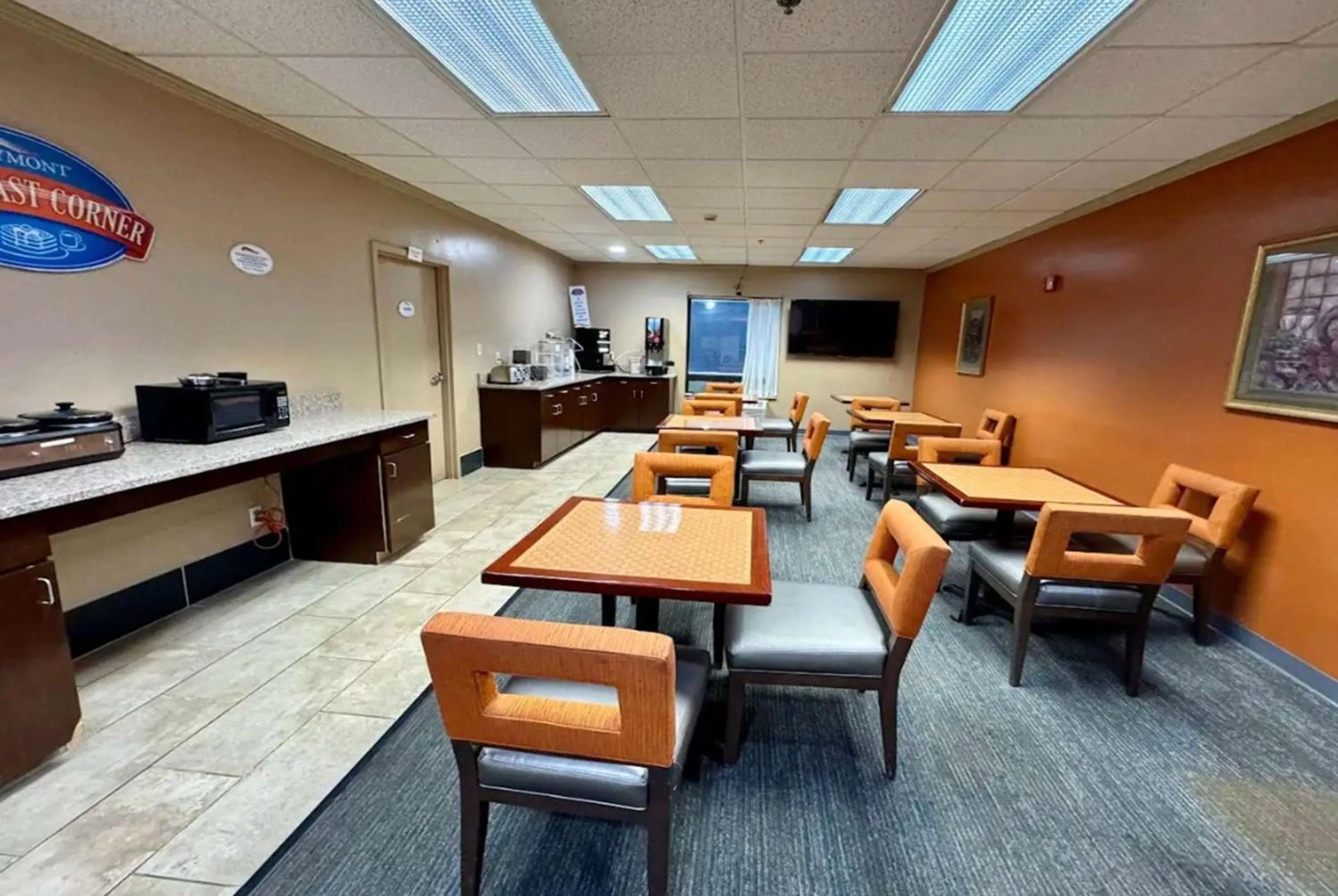 Breakfast in Baymont by Wyndham Mason