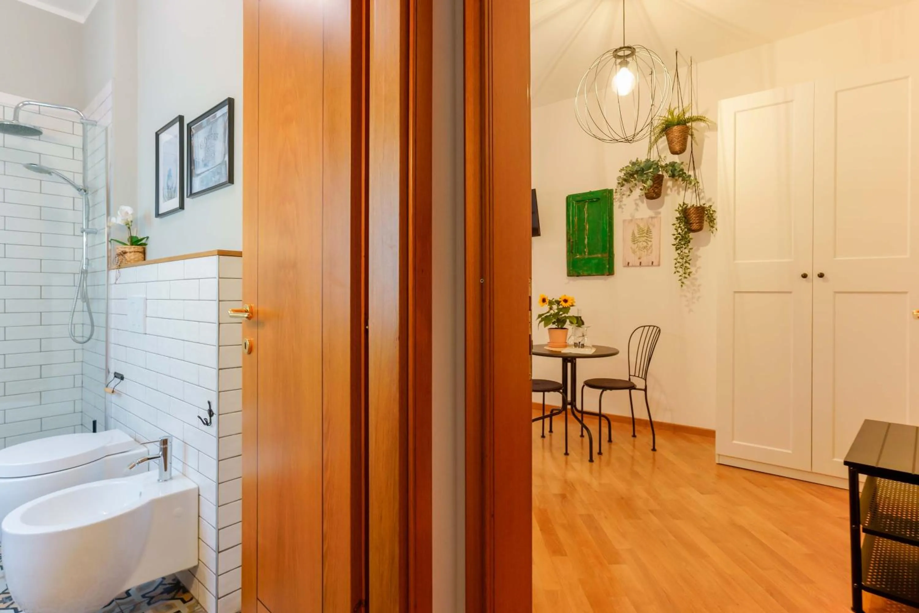 Photo of the whole room in B&B Il Viaggio Bologna