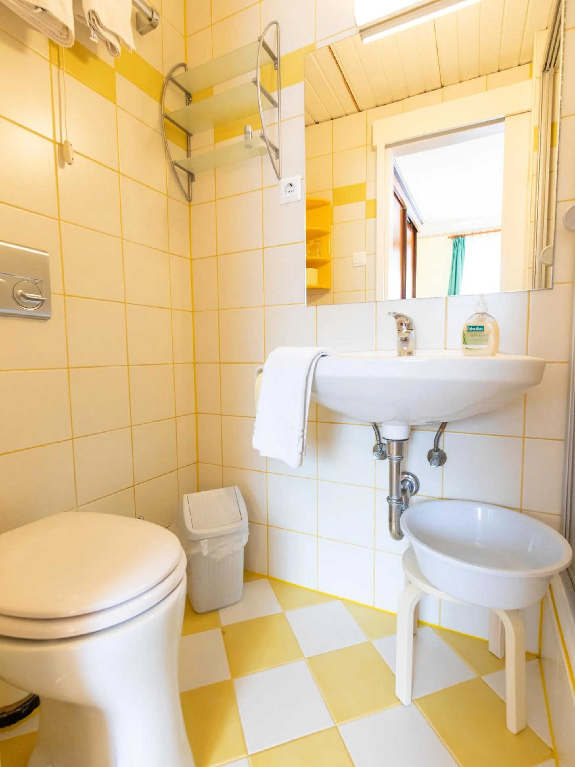 Photo of the whole room in Gästehaus Pension Ria