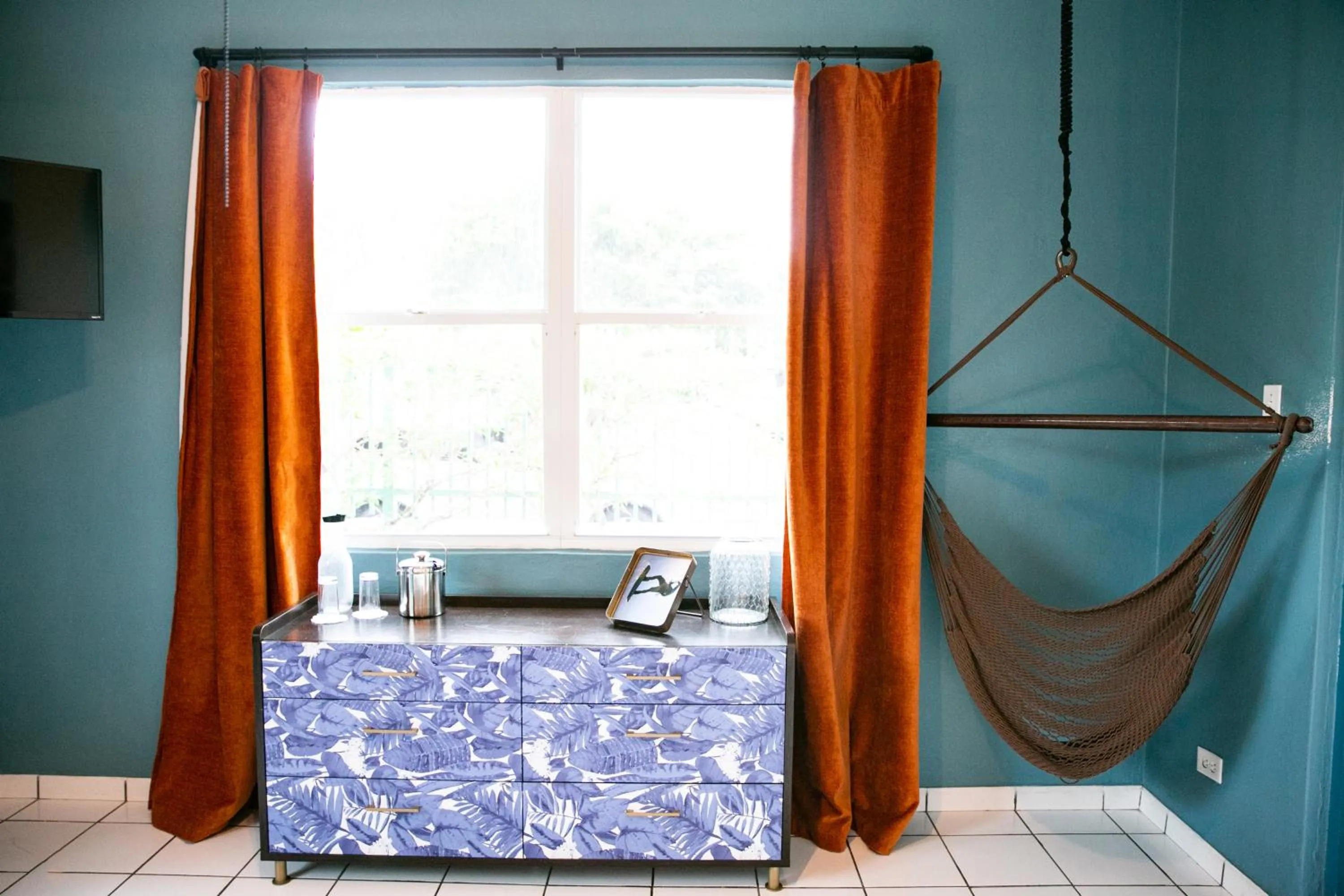 Numero Uno Beach Apartments