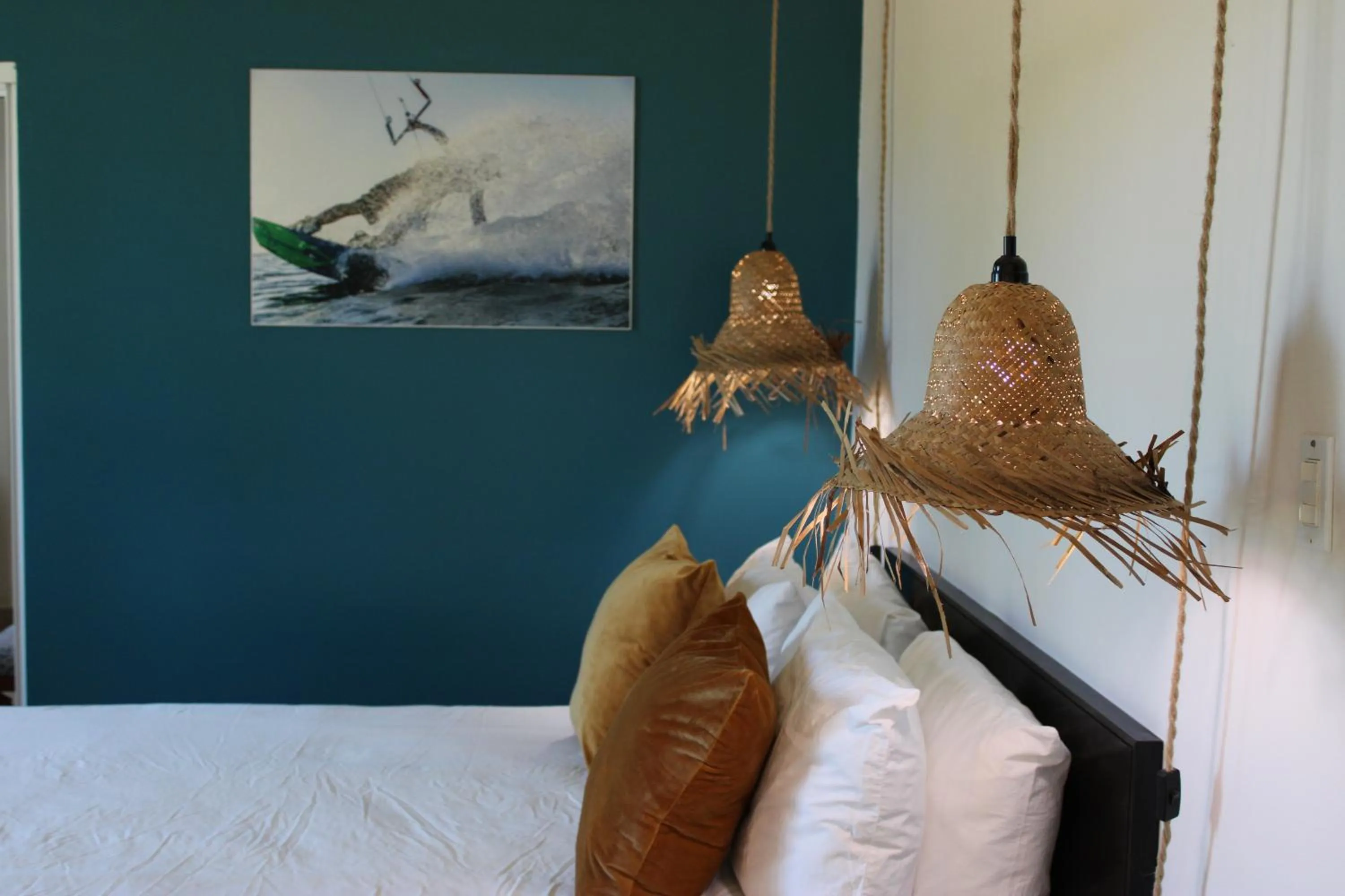 Decorative detail, Bed in Numero Uno Beach Apartments