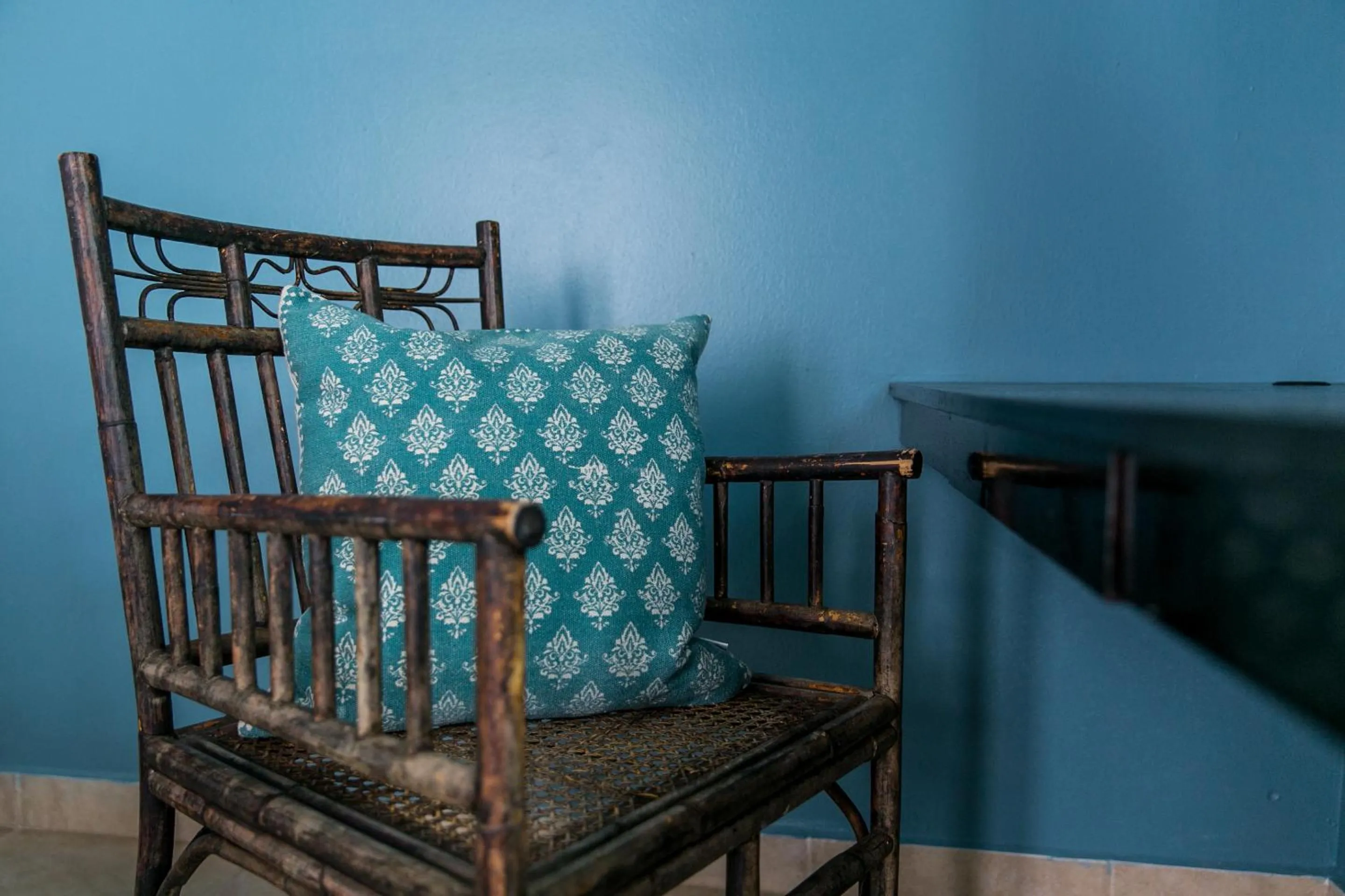Living room in Numero Uno Beach Apartments