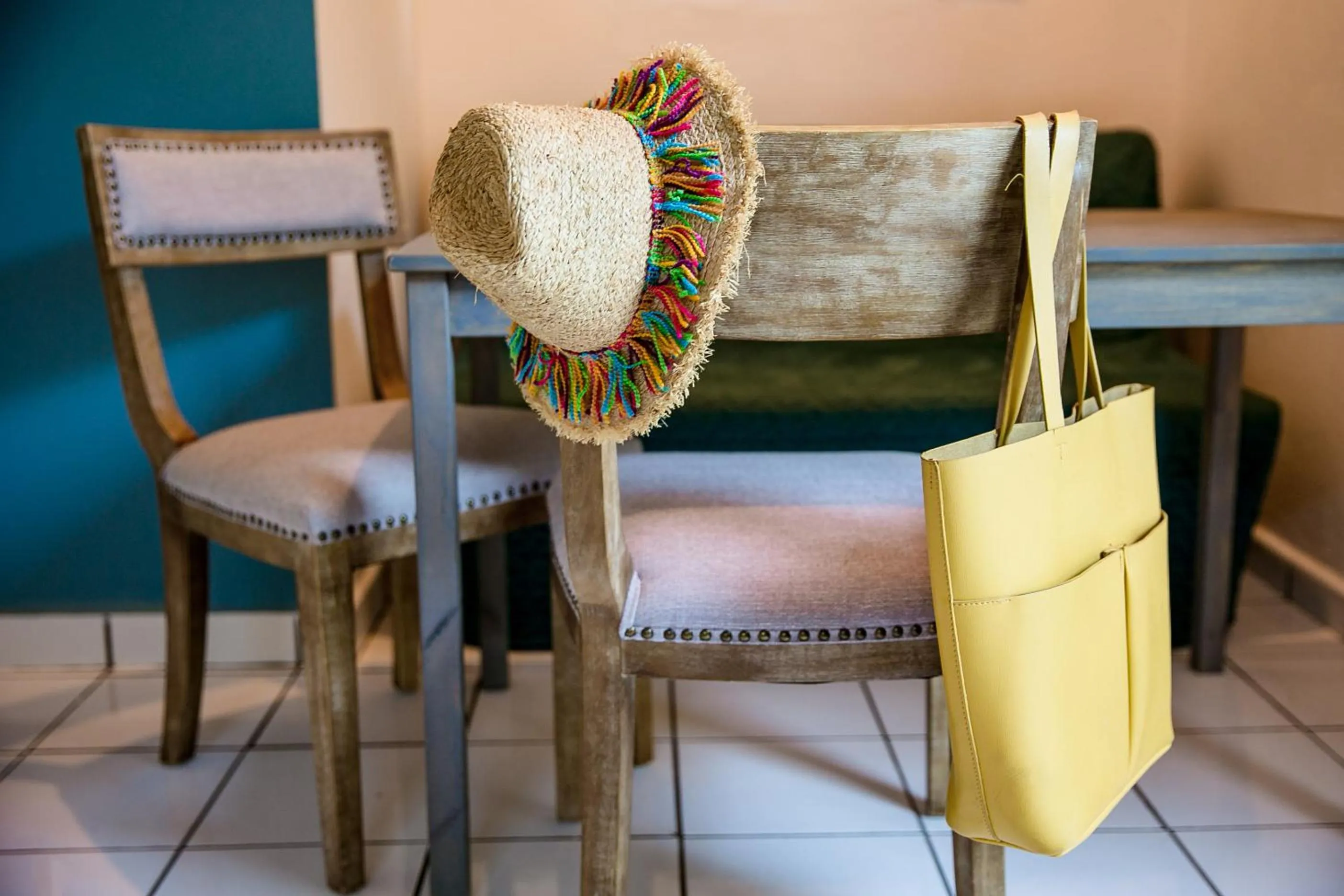 Dining area in Numero Uno Beach Apartments