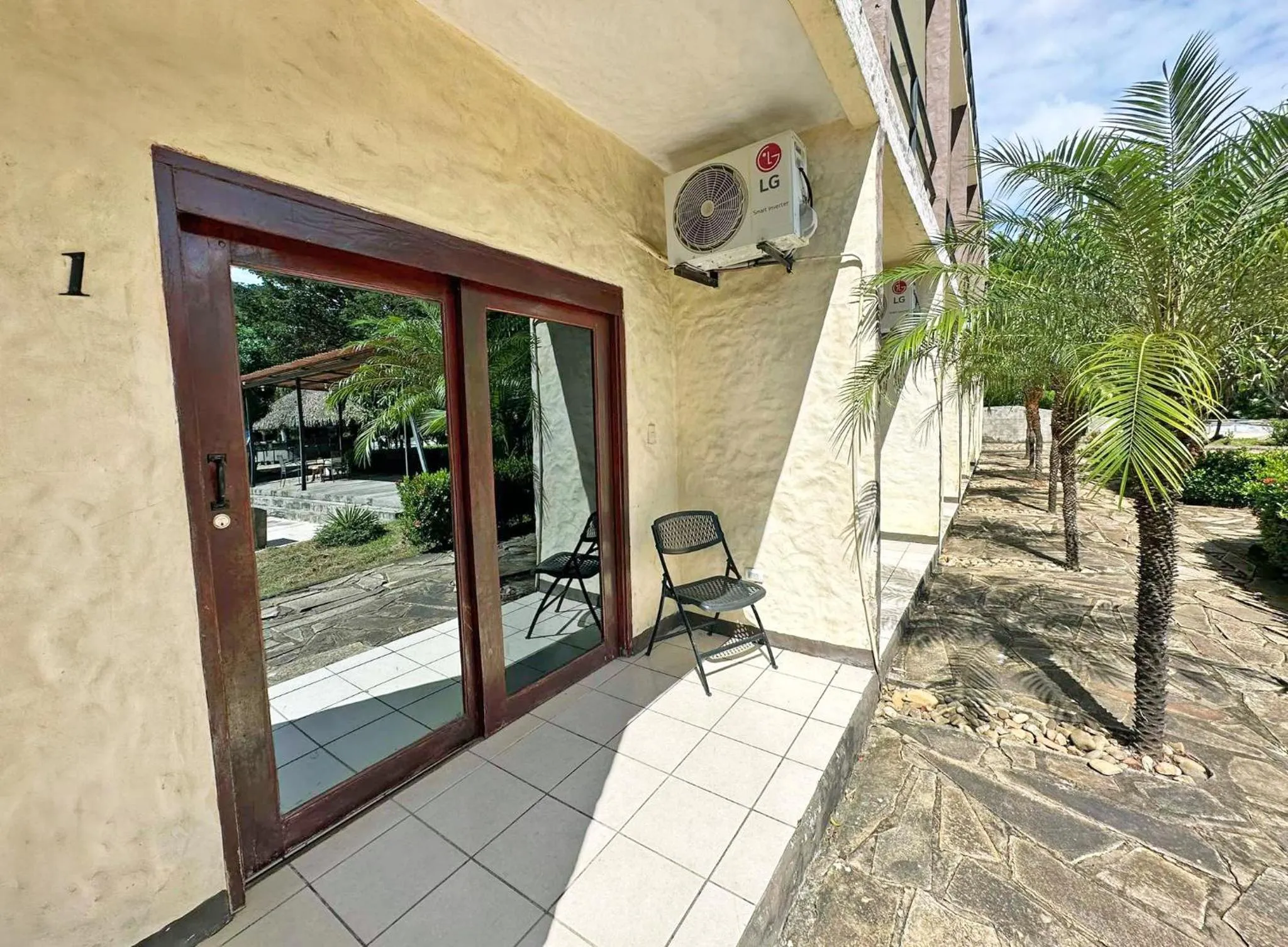 Facade/entrance in Surf Ranch Hotel & Resort