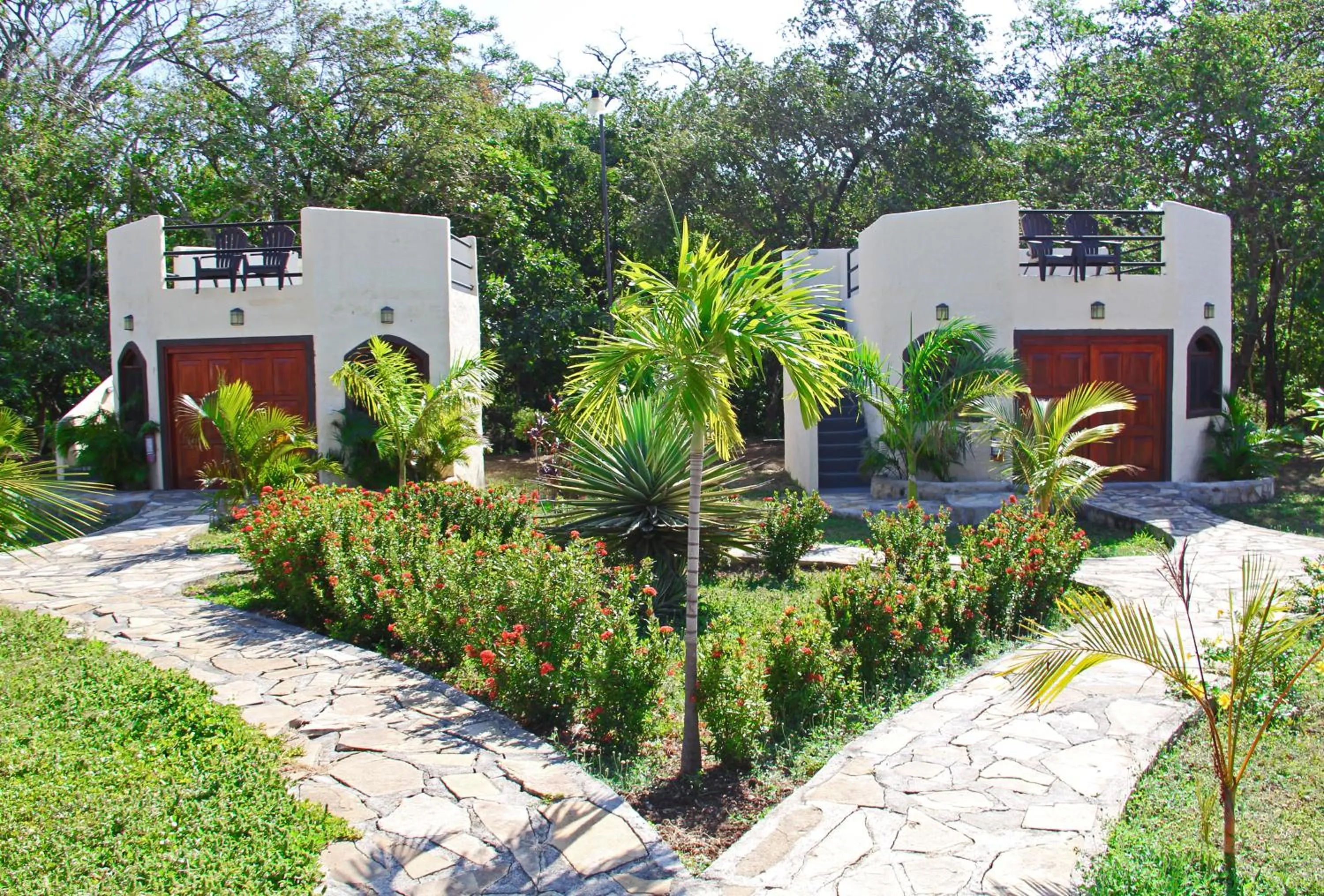 Facade/entrance in Surf Ranch Hotel & Resort