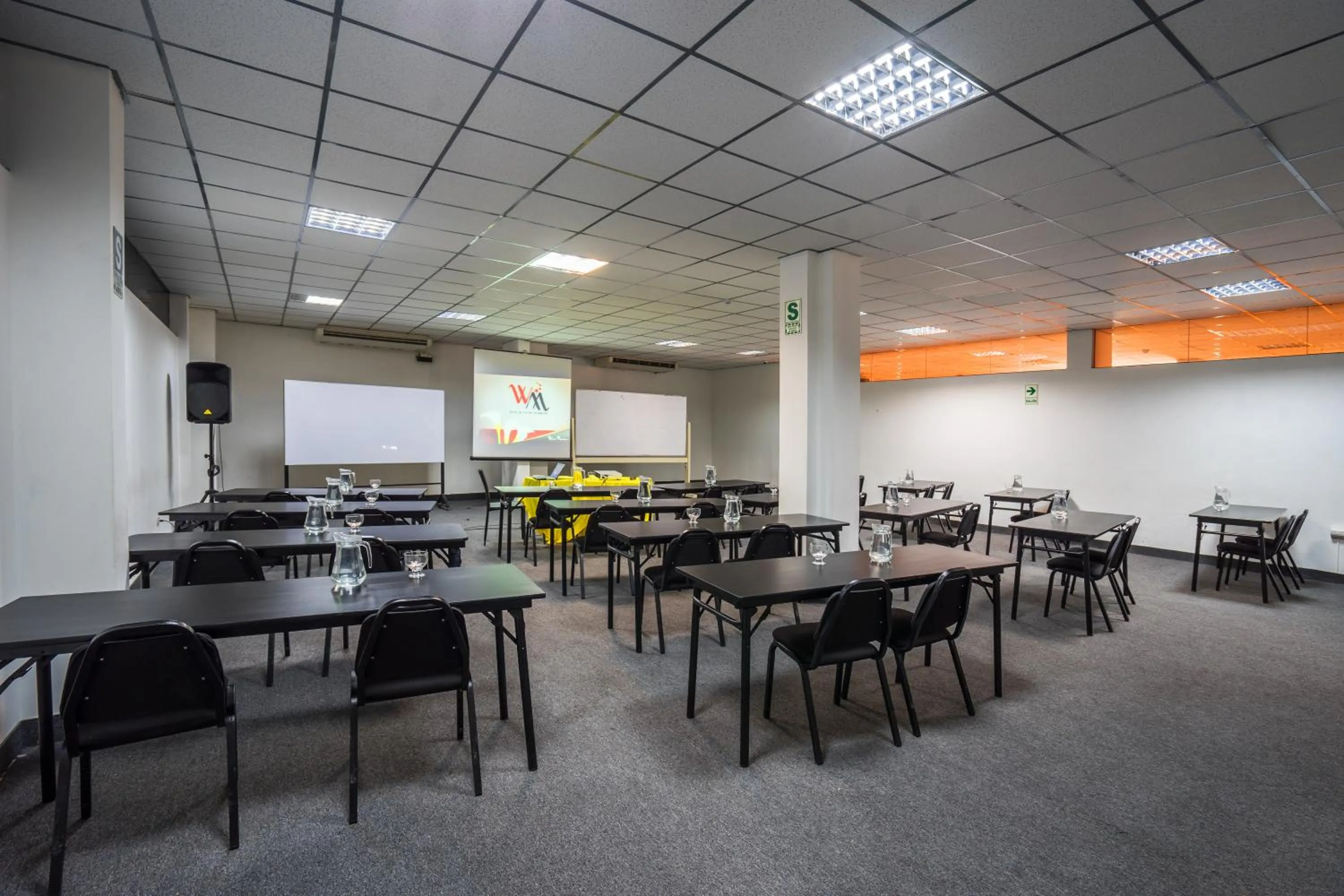 Business facilities in WinMeier Hotel y Casino