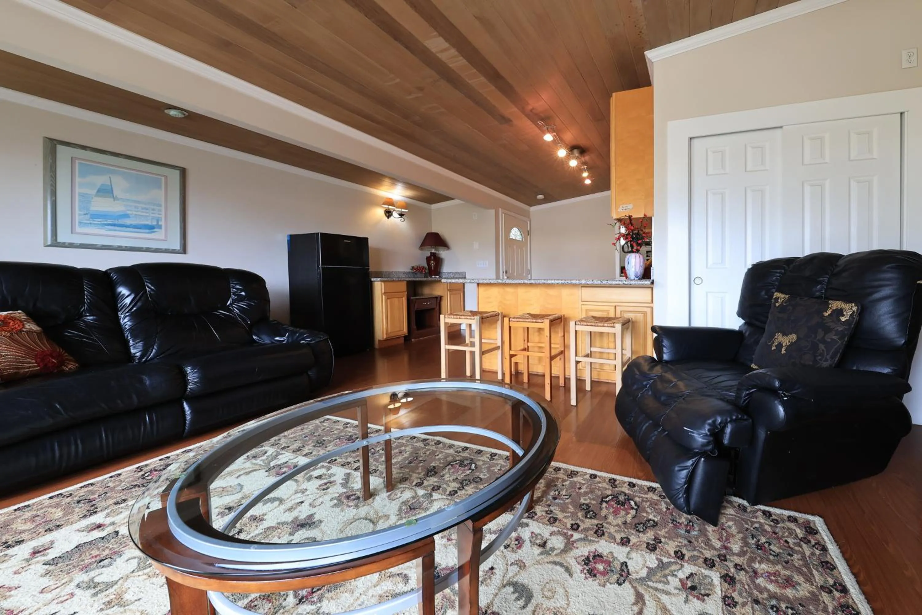 Seating area in Beachwood Condos & Resort