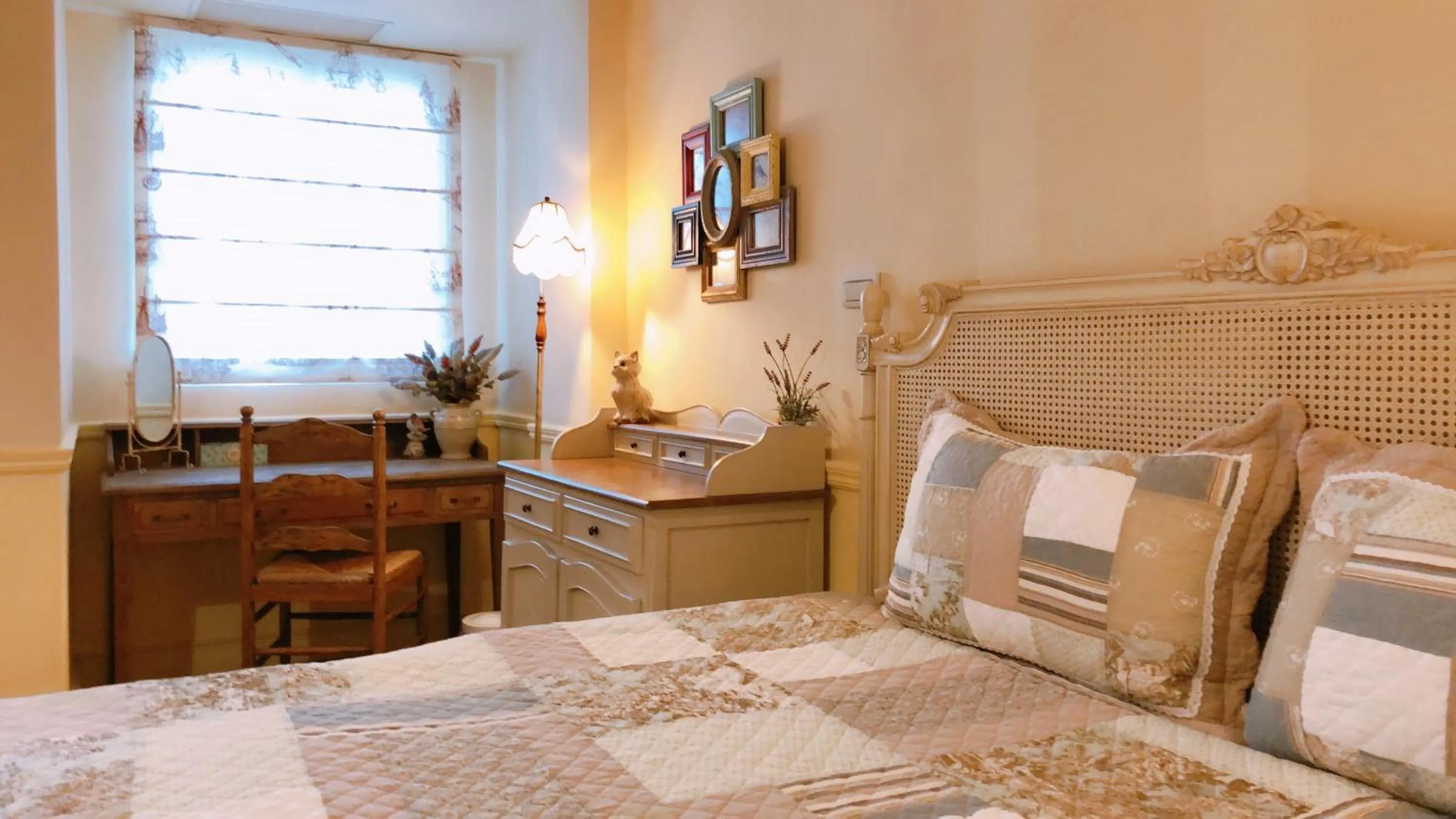 Bed in Fazhana Village B&B