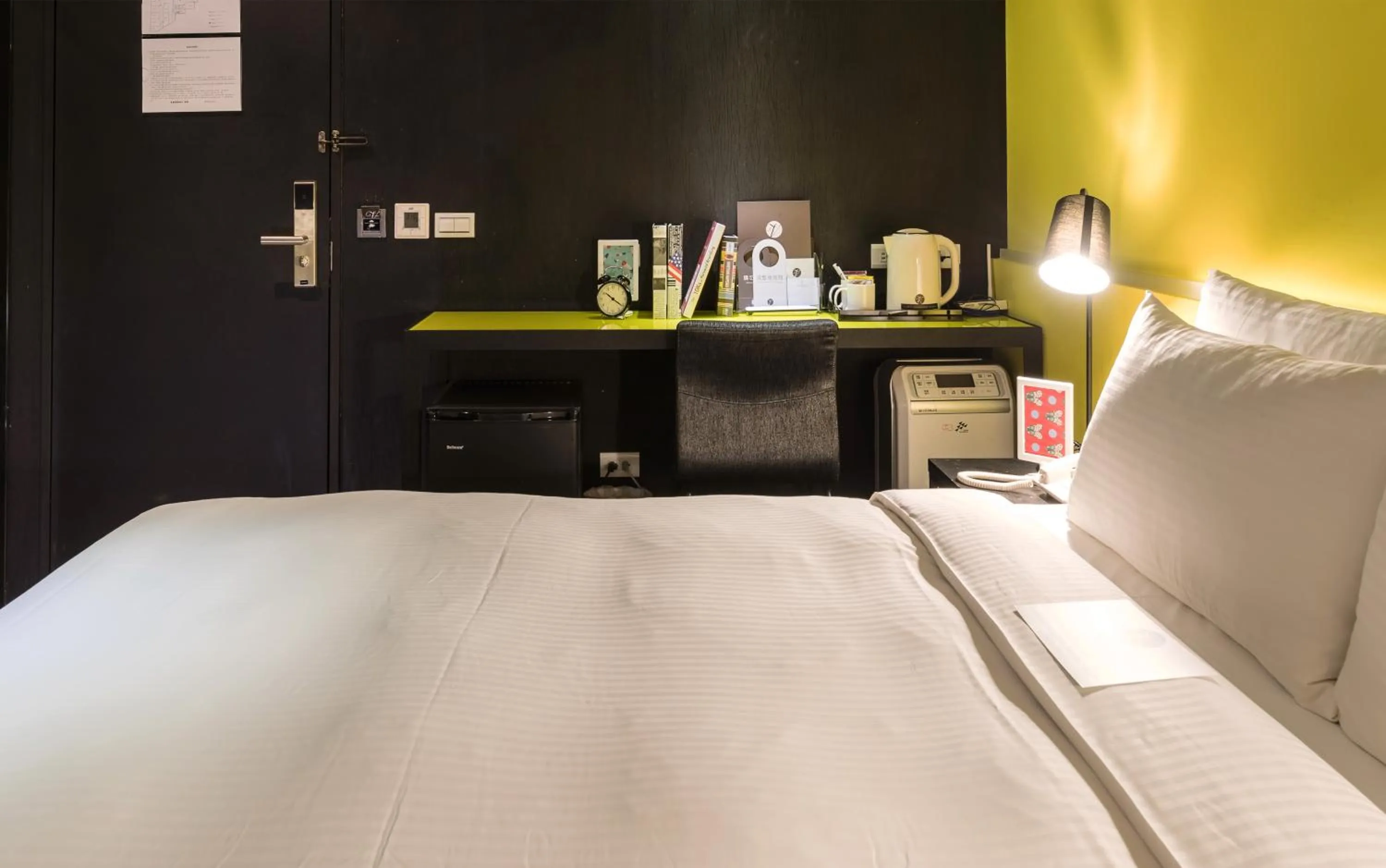 Bed in Vendome East Inn