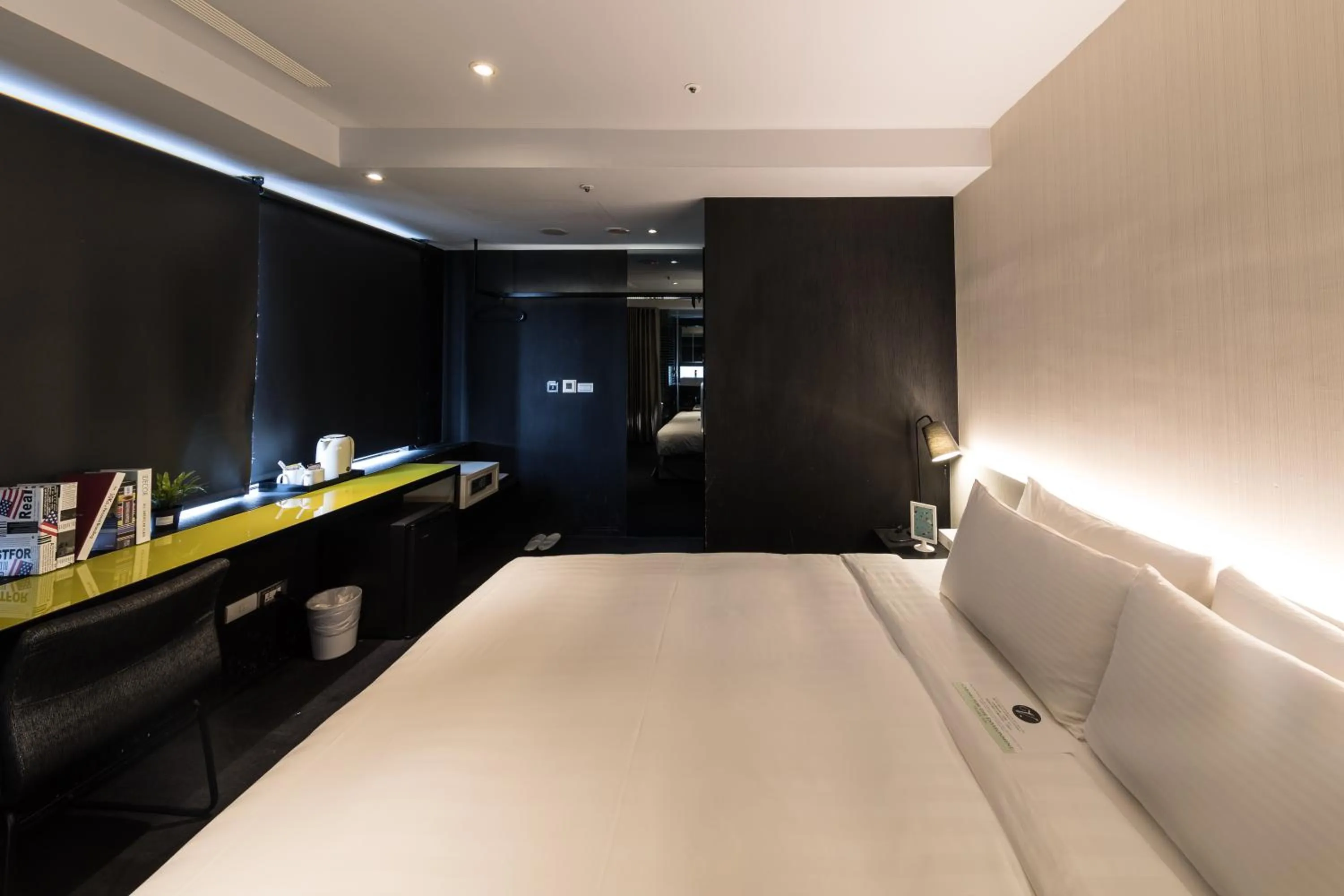 Bed in Vendome East Inn