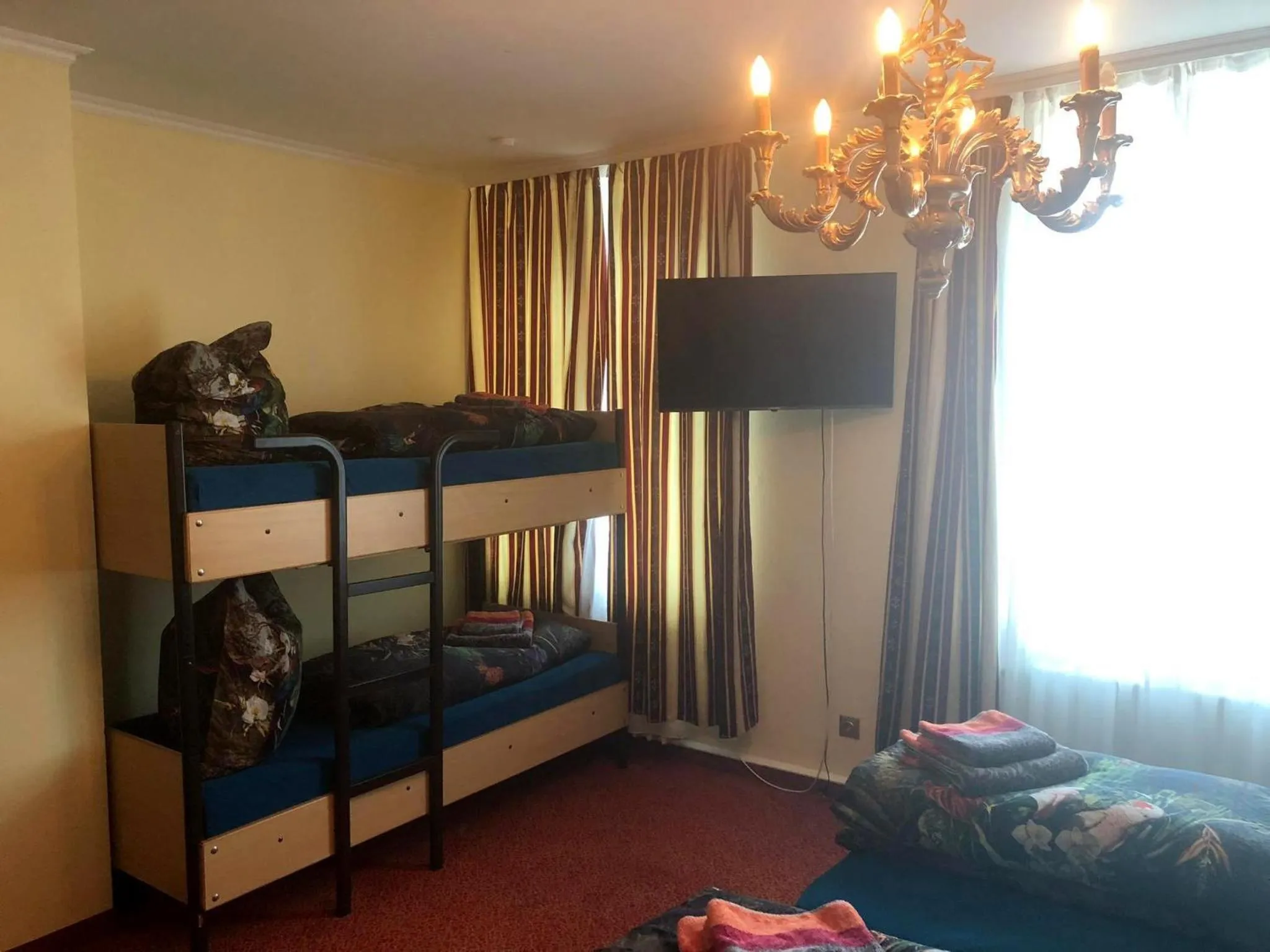 Bed in Hotel Eulenspiegel - Das Erlebnishotel in Riesa