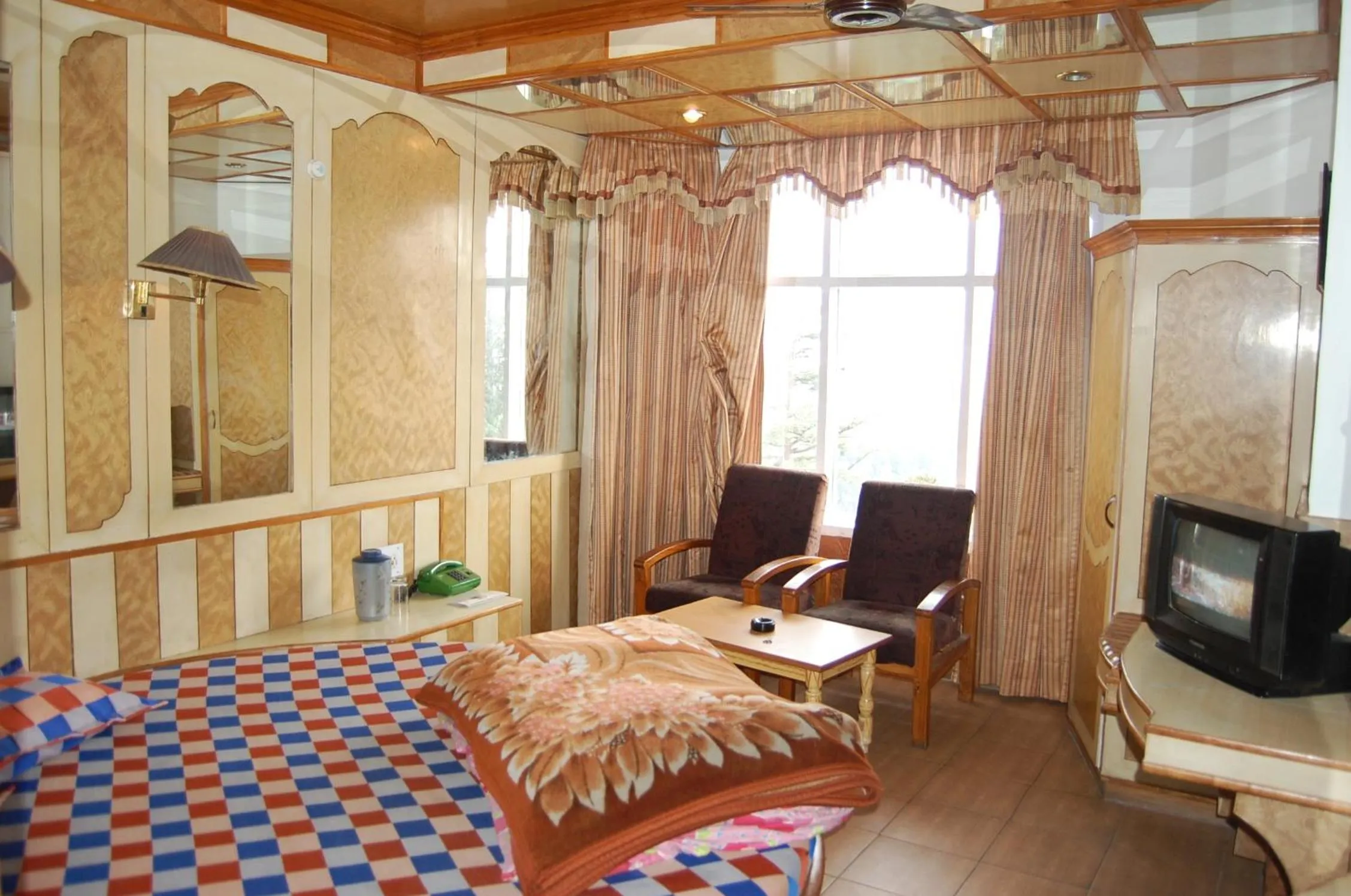 Photo of the whole room, Bed in Hotel Gulmarg Regency