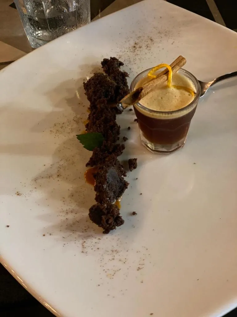 Food and drinks in Xaroma