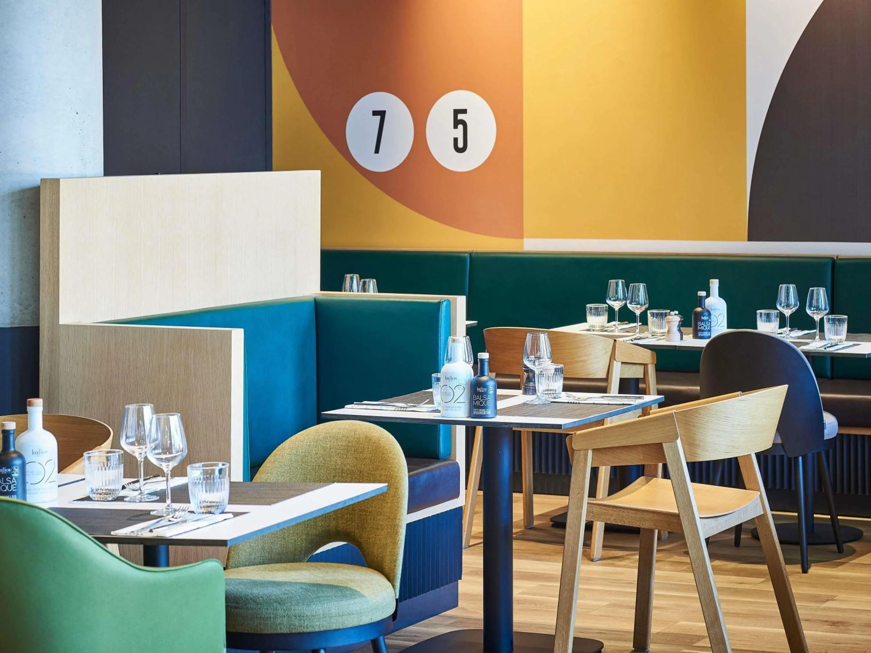 Restaurant/places to eat in Novotel Paris Gare De Lyon