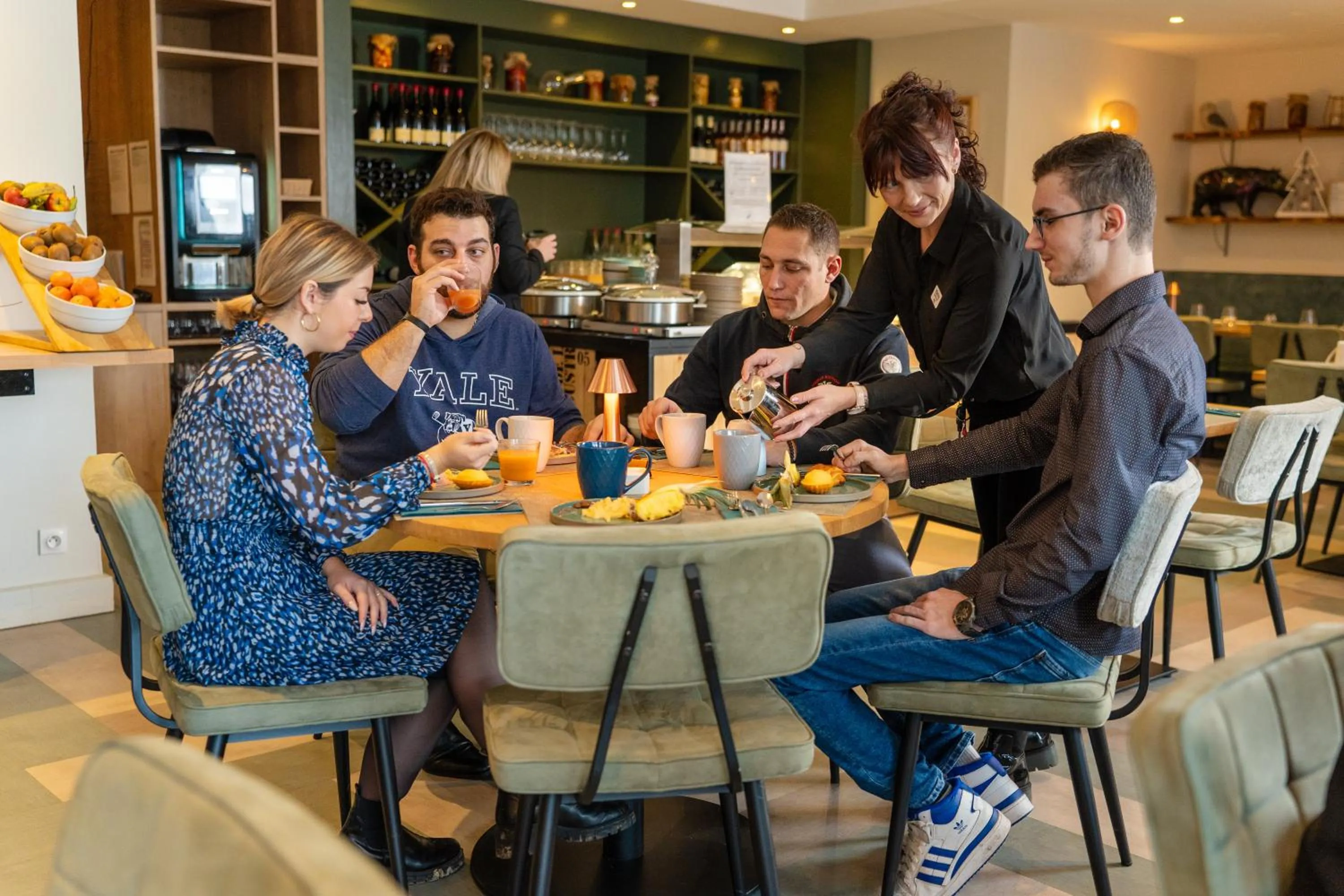 Breakfast in Domaine de la Forêt d'Orient, Logis Hôtel, Restaurant, Spa et Golf