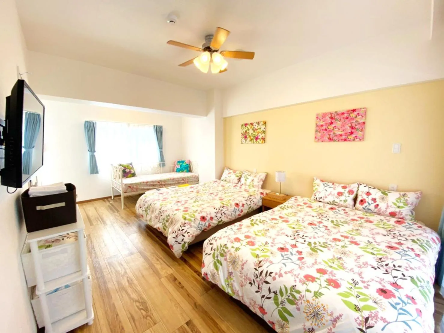 Photo of the whole room, Bed in HOTEL HOUKLEA