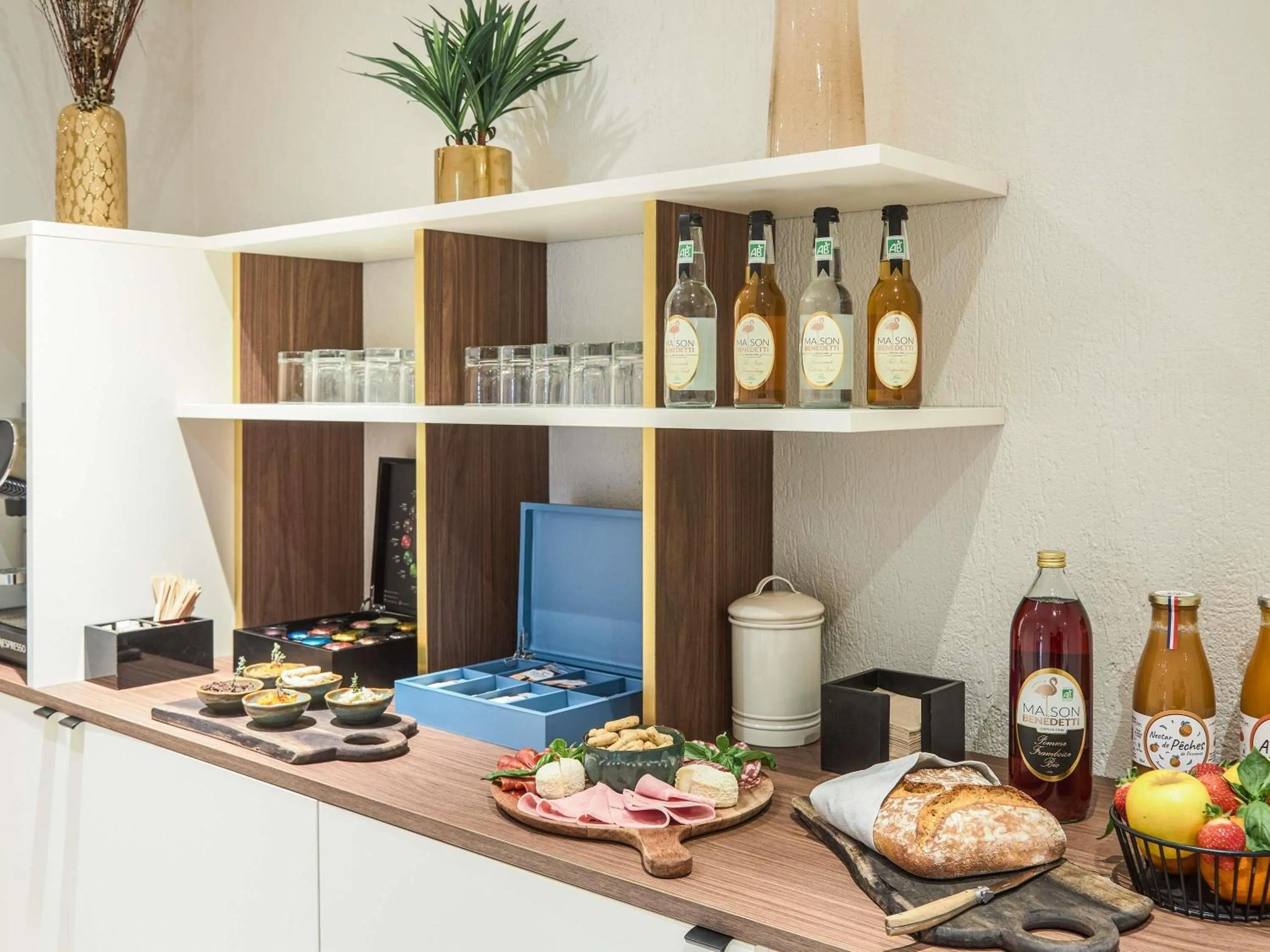 Meeting/conference room in Mercure Aix en Provence Beaumanoir