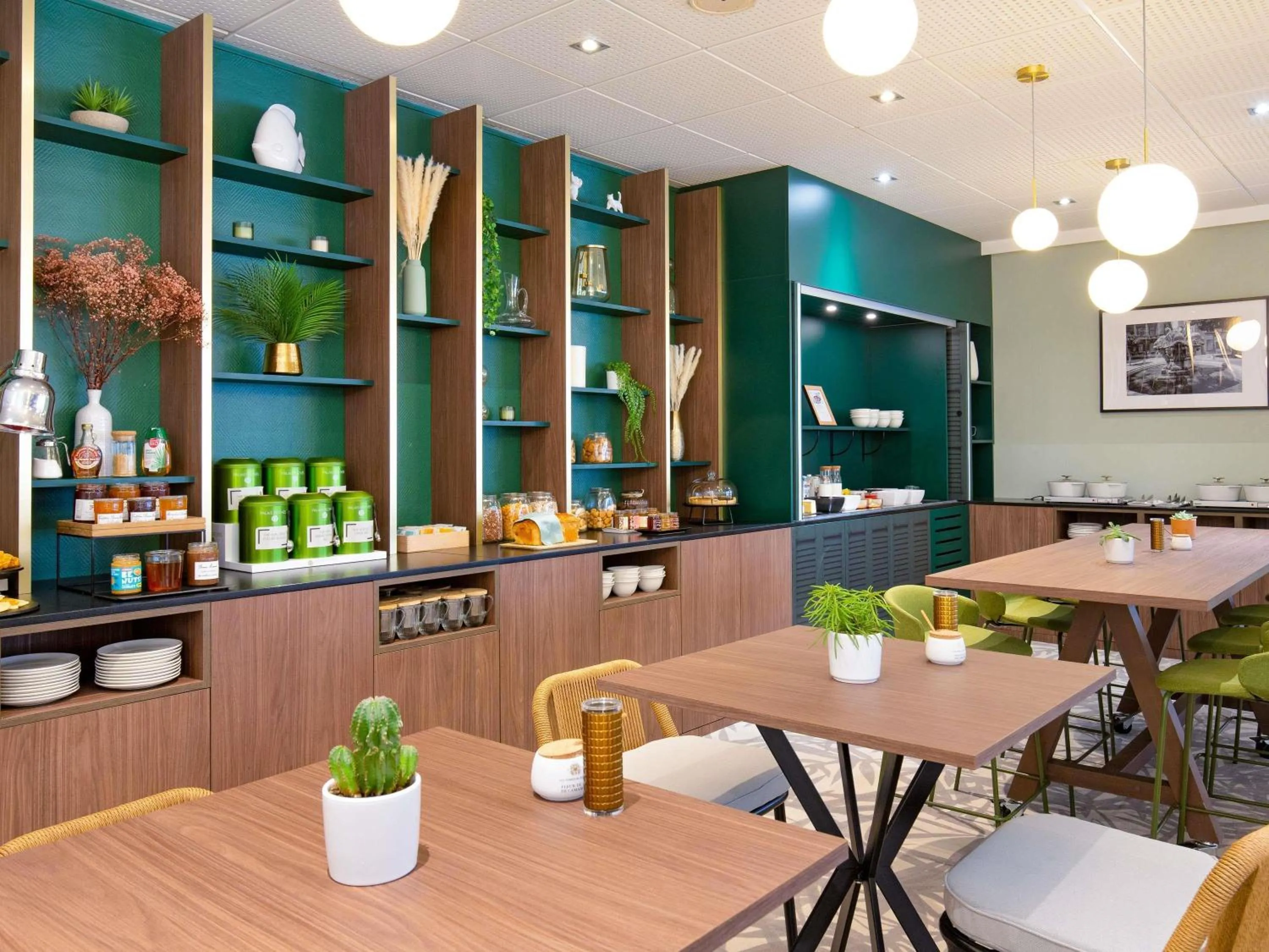 Breakfast in Mercure Aix en Provence Beaumanoir