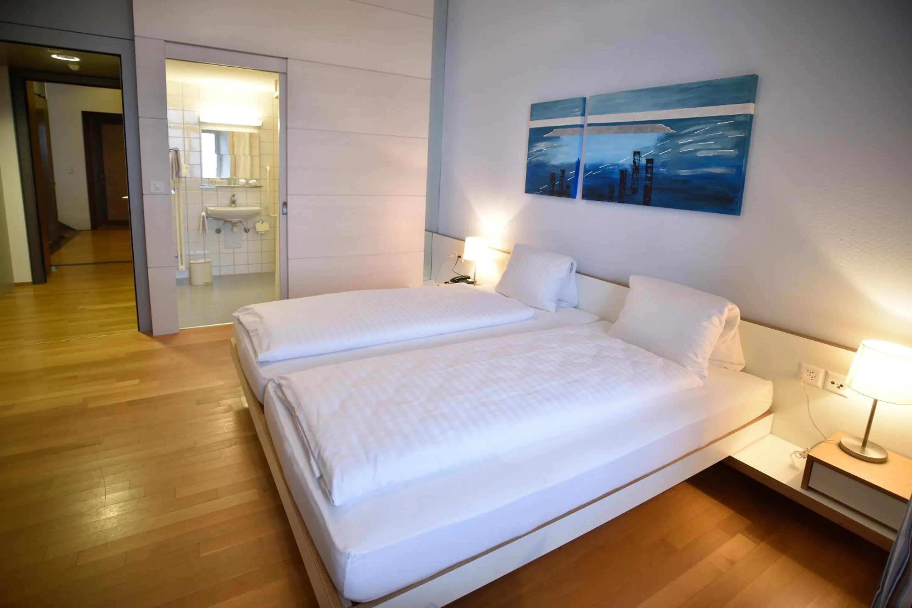 Photo of the whole room in Schloss Wartensee