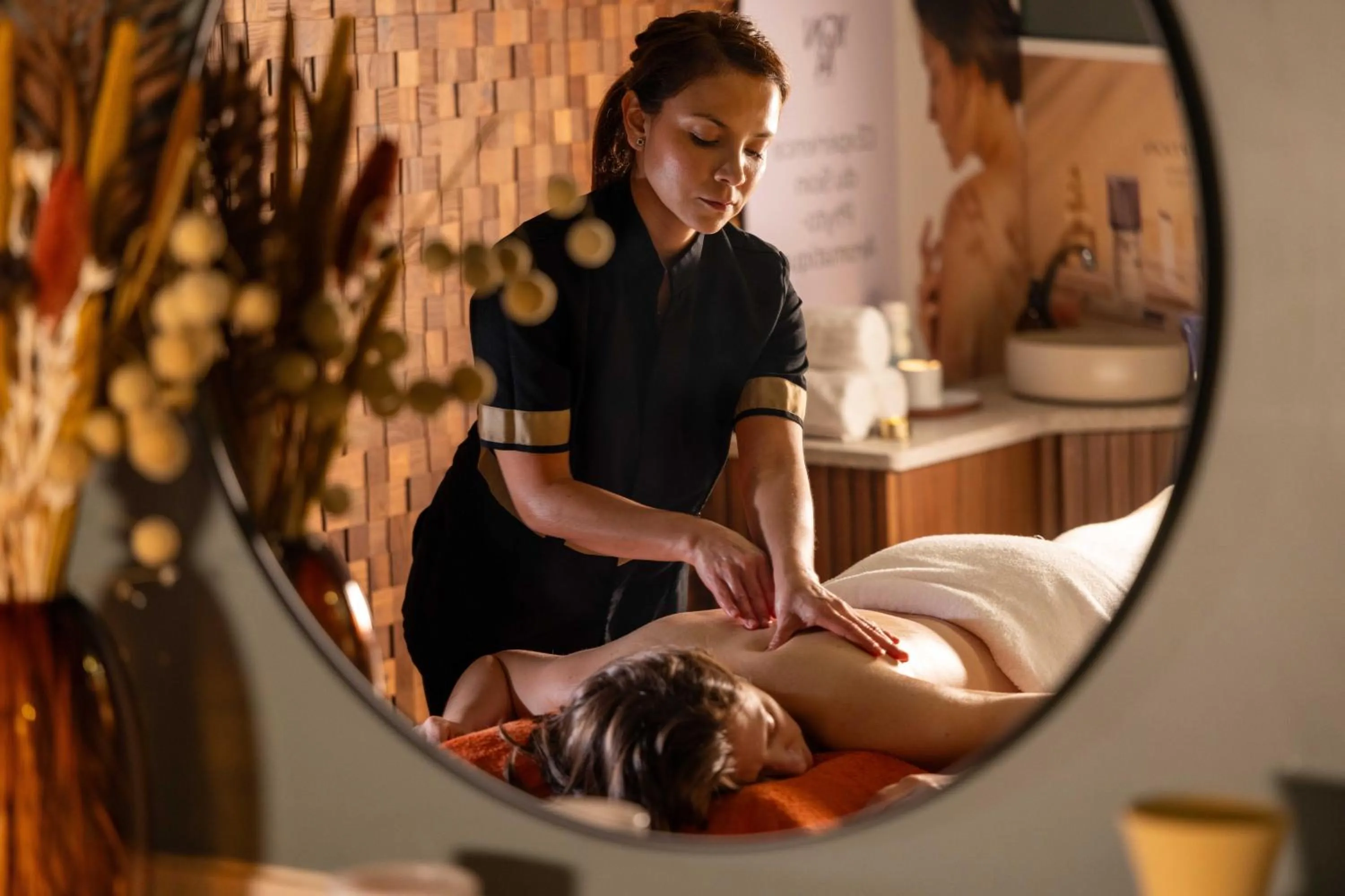 Massage in Hotel Grand Coeur Latin
