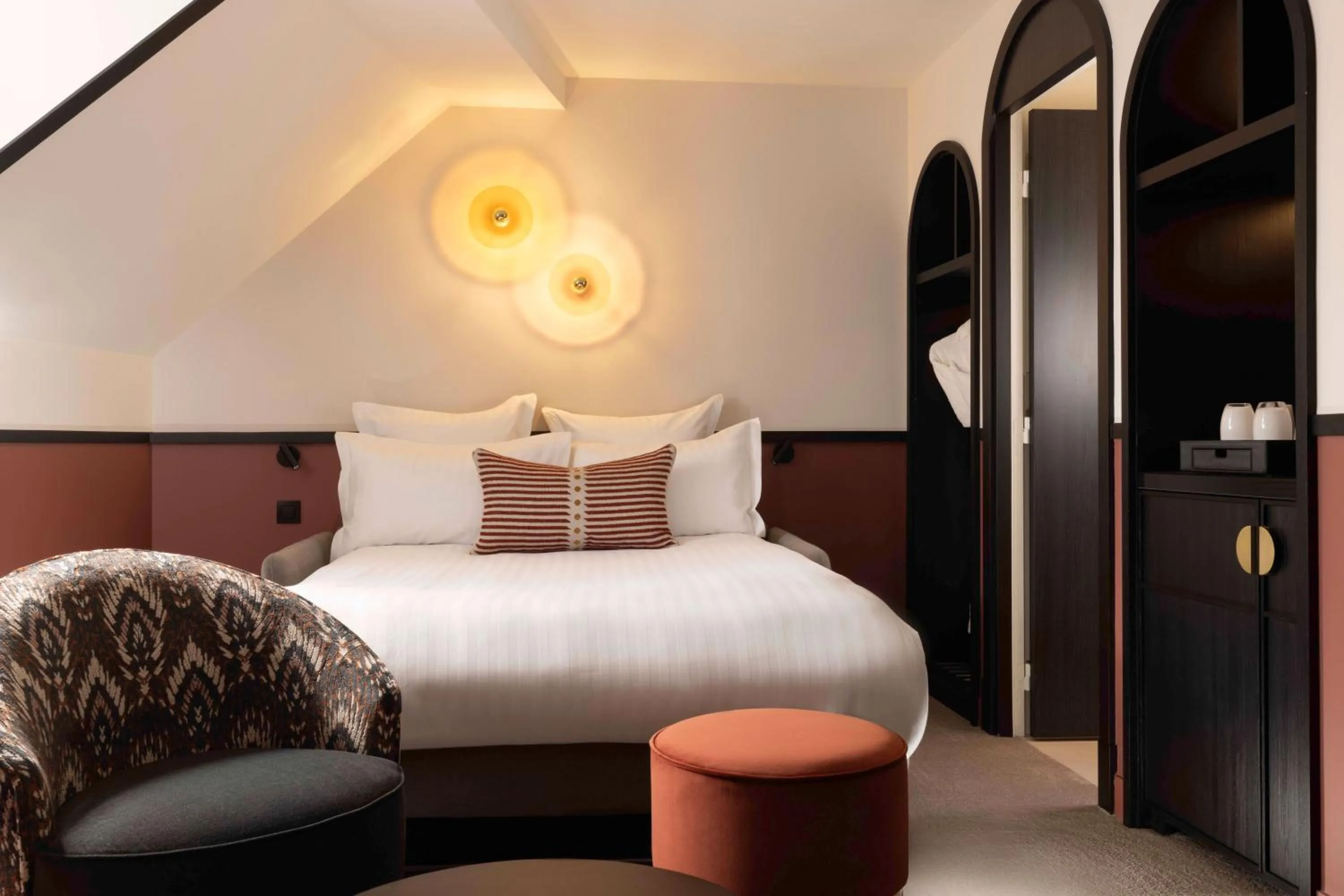 Bed in Hotel Grand Coeur Latin