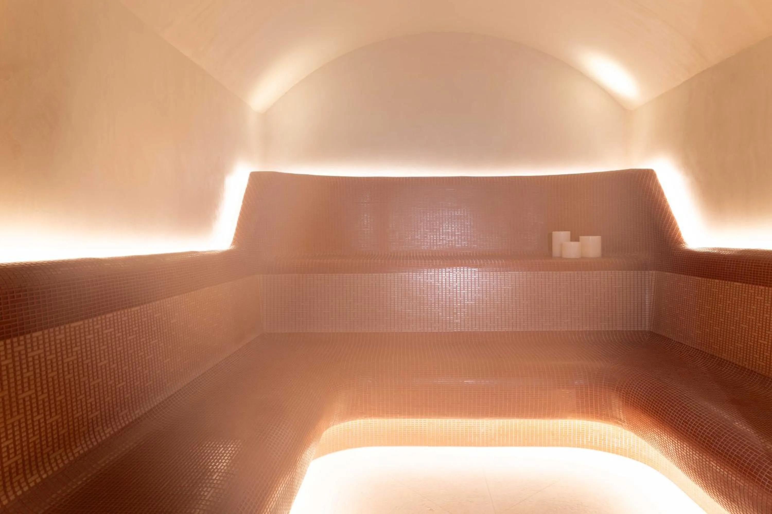 Steam room in Hotel Grand Coeur Latin