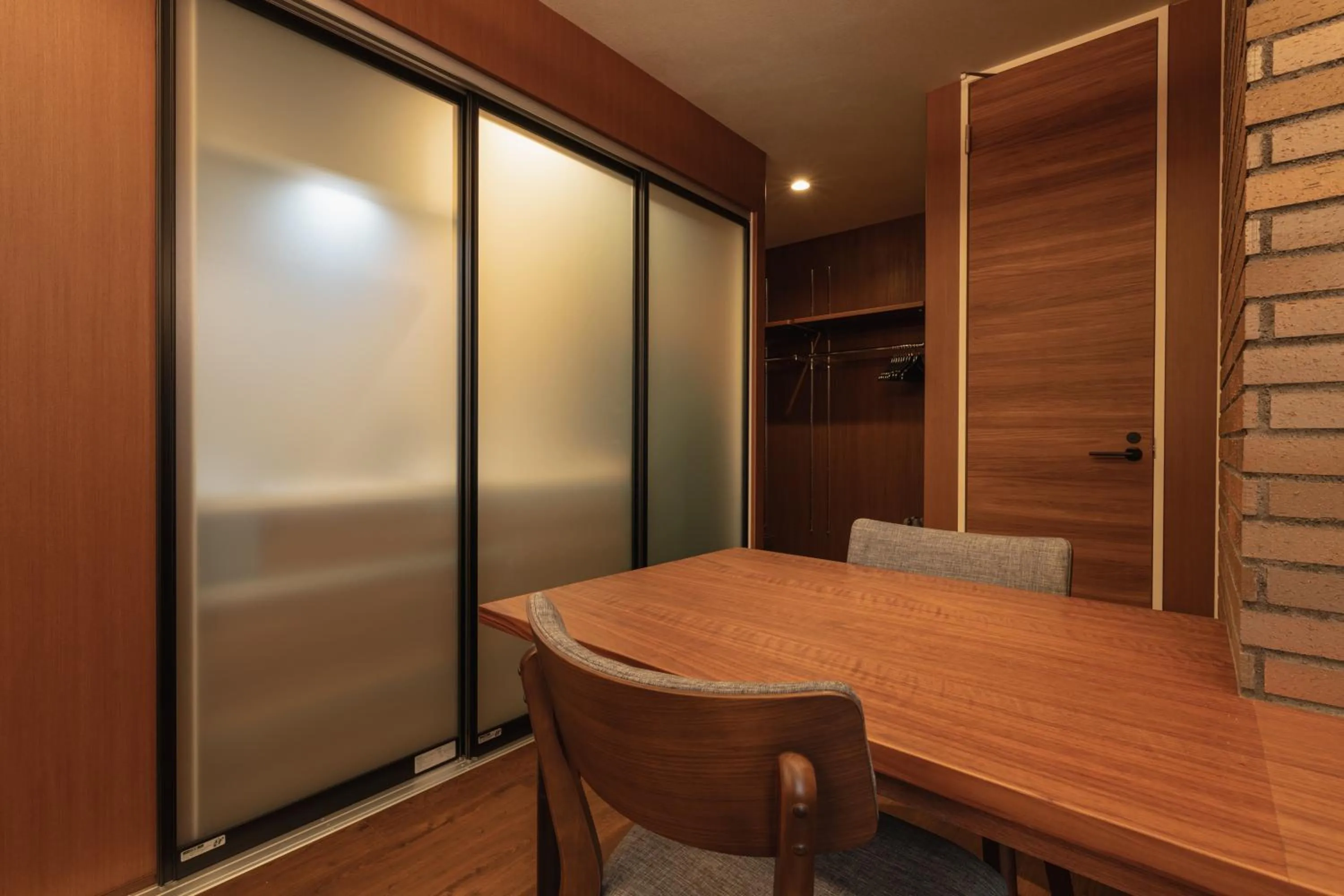 Photo of the whole room in GRAND BASE Beppu