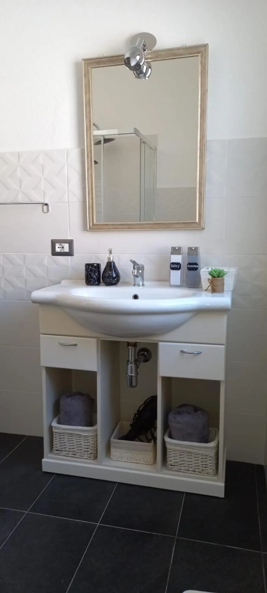 Bathroom in B&B Villa Orchidea