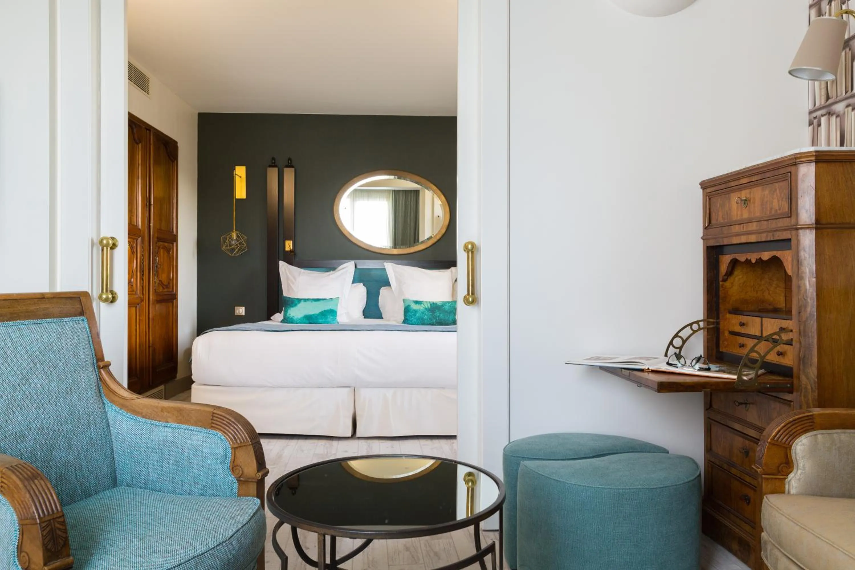 Bed in Grand Hotel Beauvau Marseille Vieux-Port - MGallery Collection